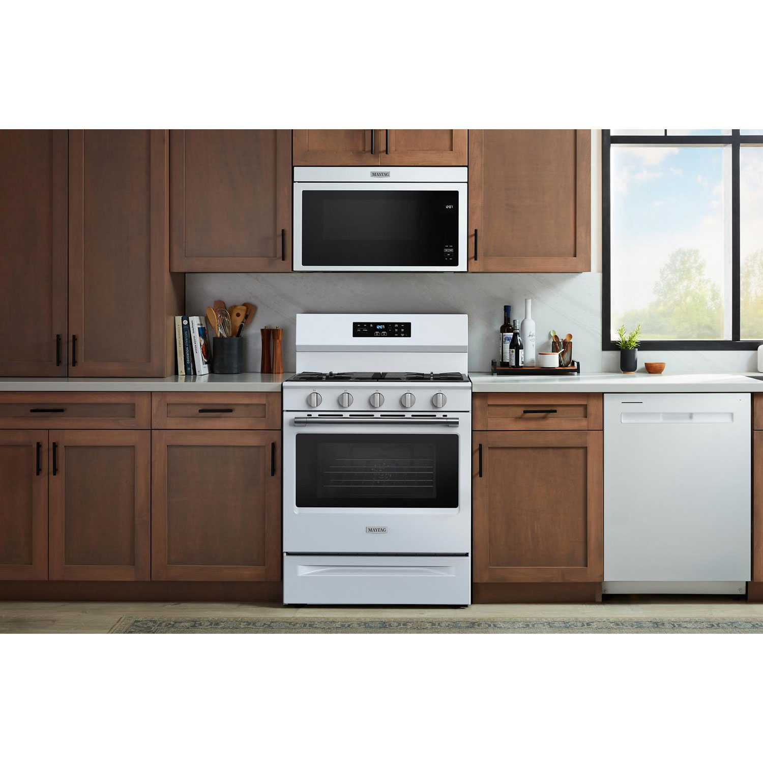 Maytag 30" 5.0 Cu. Ft. Fan Convection 5-Burner Freestanding Gas Air Fry Range - White