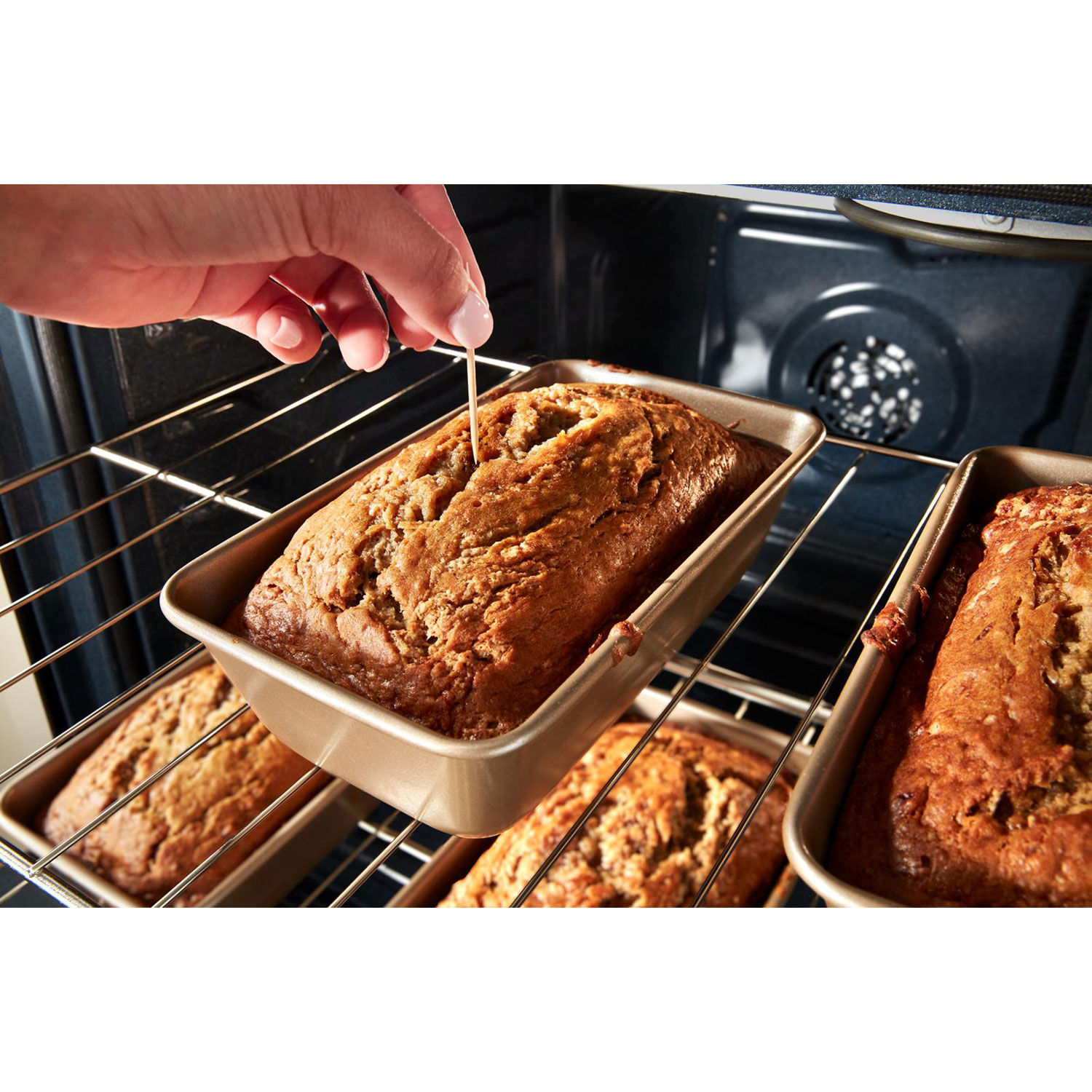 Cuisinière au gaz autonome 30 po avec 5 brûleurs, ventilateur à convection, friture à air chaud et four de 5 pi³ de Whirlpool - Noir