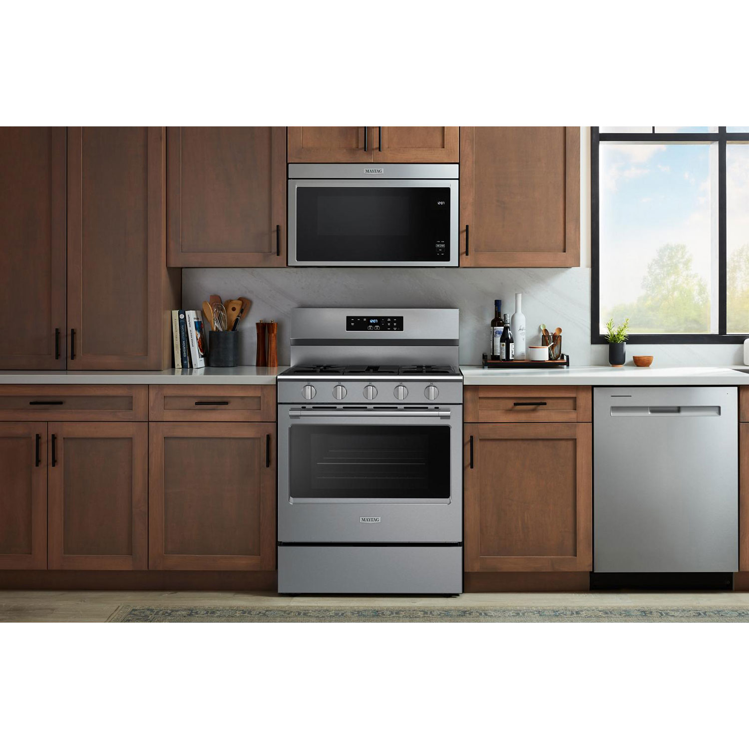 Cuisinière au gaz autonome 30 po avec 5 brûleurs, friture air four, ventilateur à convection et four de 5 pi³ Maytag - Inox
