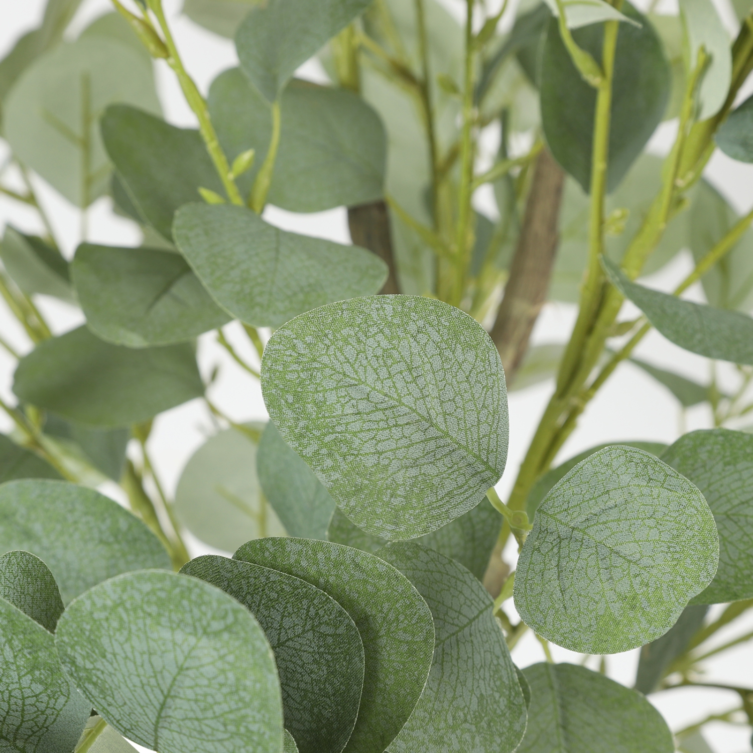 Artificial Eucalyptus Tree, 5ft Tall Fake Tree Silk Artificial Eucalyptus Tree with Plastic Nursery Pot, Artificial Plants for Home Office Interior