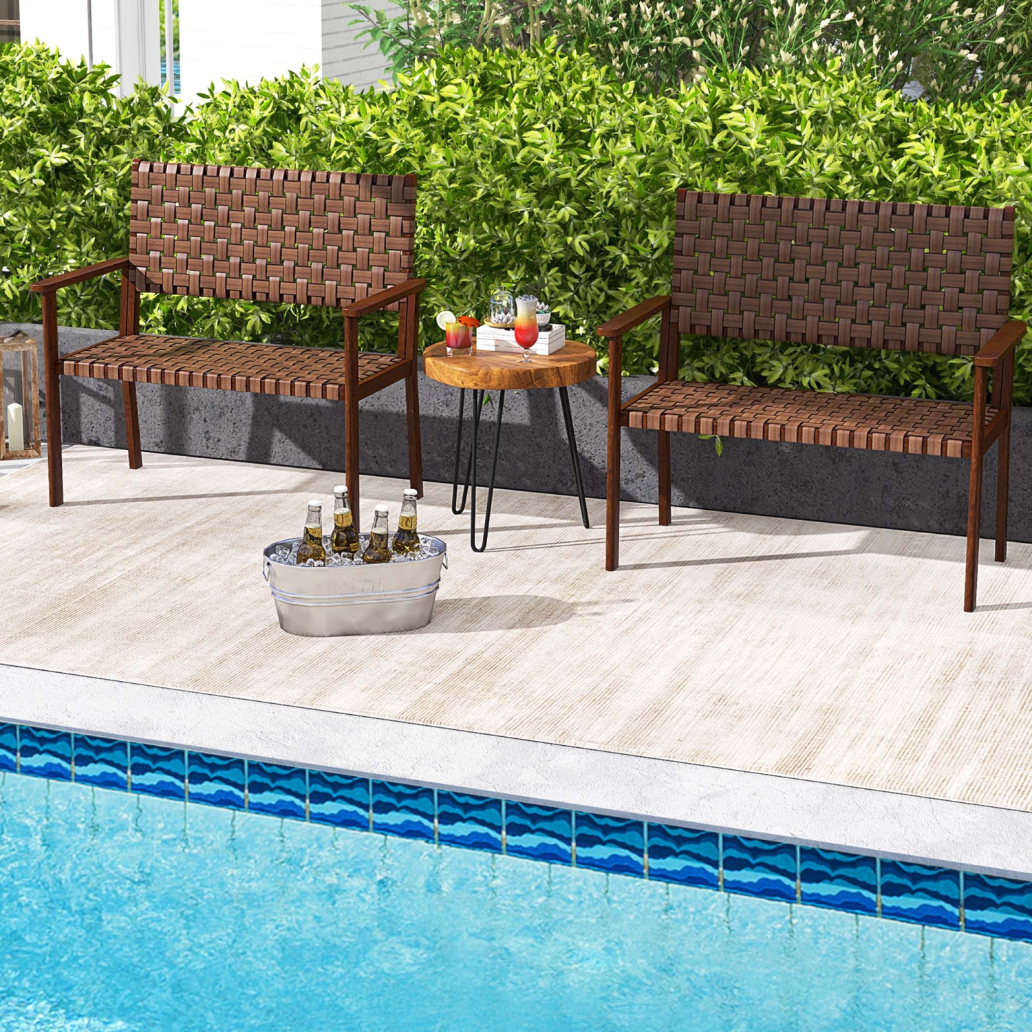 Banc résistant aux intempéries avec causeuse de patio, cadre en hévéa massif et cuir pu tissé à la main de Costway