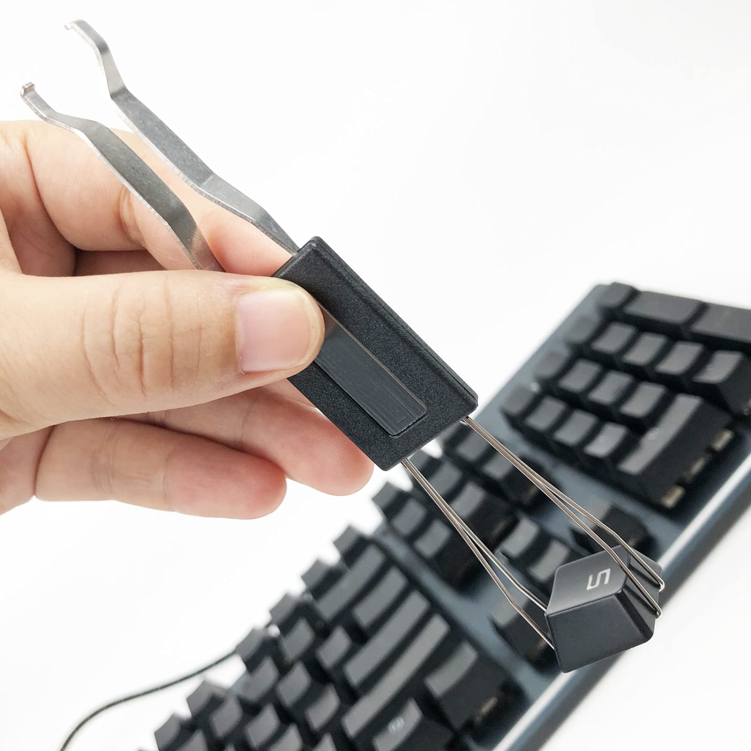 Extracteur de touches avec brosse pour clavier de 2 pièces, trousse de nettoyage d'ordinateur pour touches de clavier d'ordinateur mécanique, outil