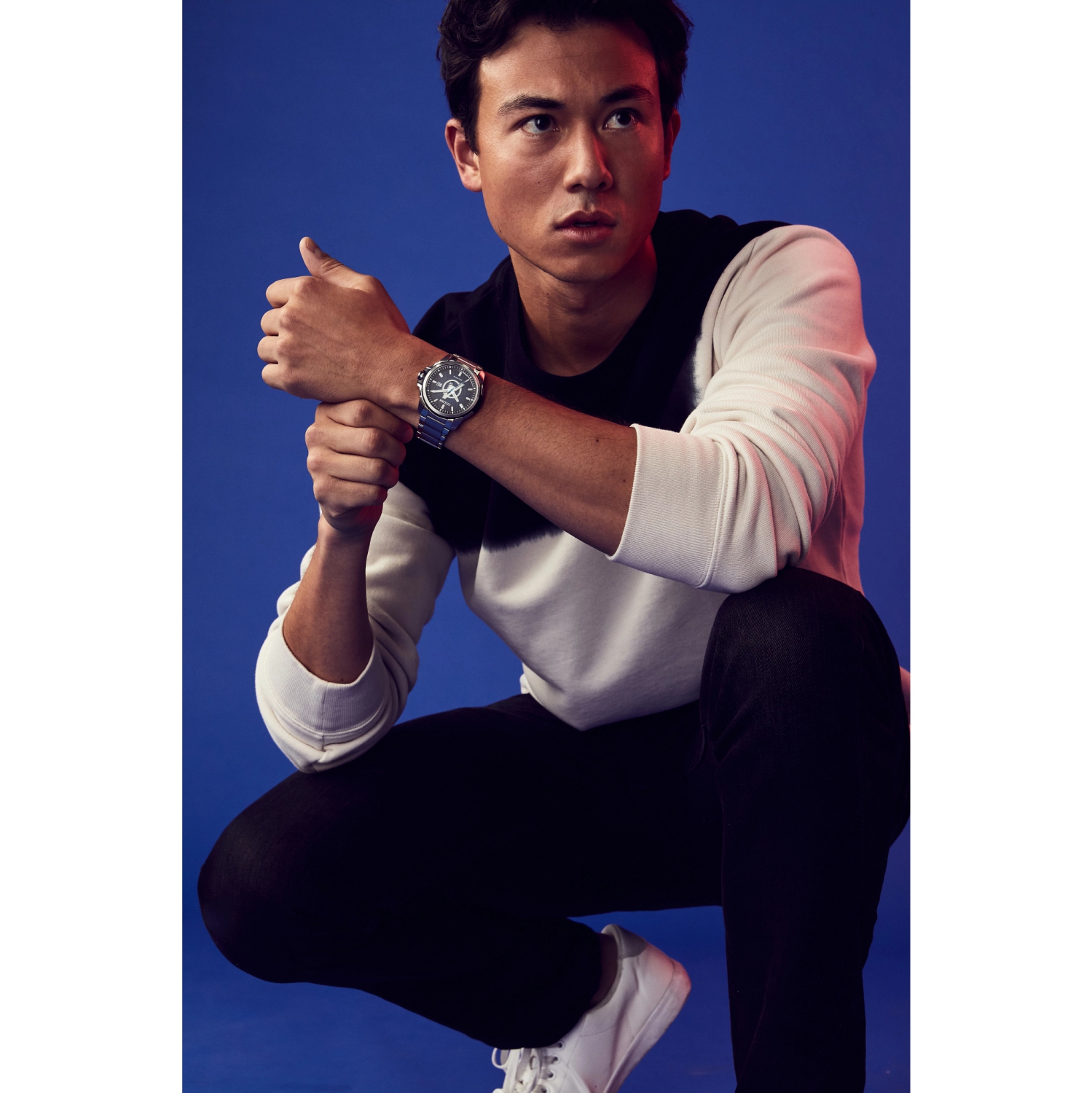 Montre homme Eco-Drive japonaise, inox. Argenté 44&nbsp;mm, boîtier ABS, bracelet inox, cadran bleu, Avengers, Marvel