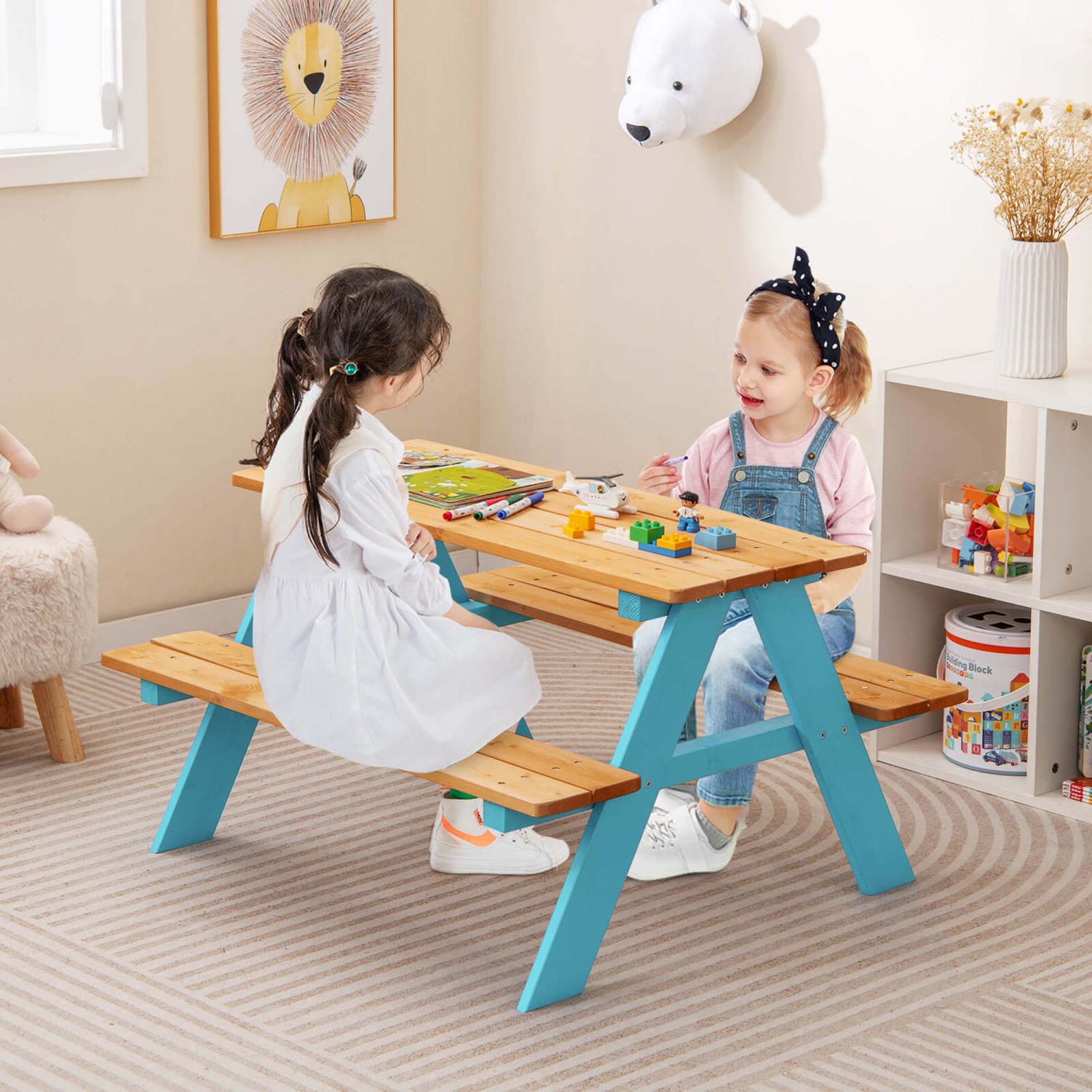 Ensemble de tables de pique-nique pour enfants avec table d'extérieur en bois et bancs de Costway pour l'extérieur