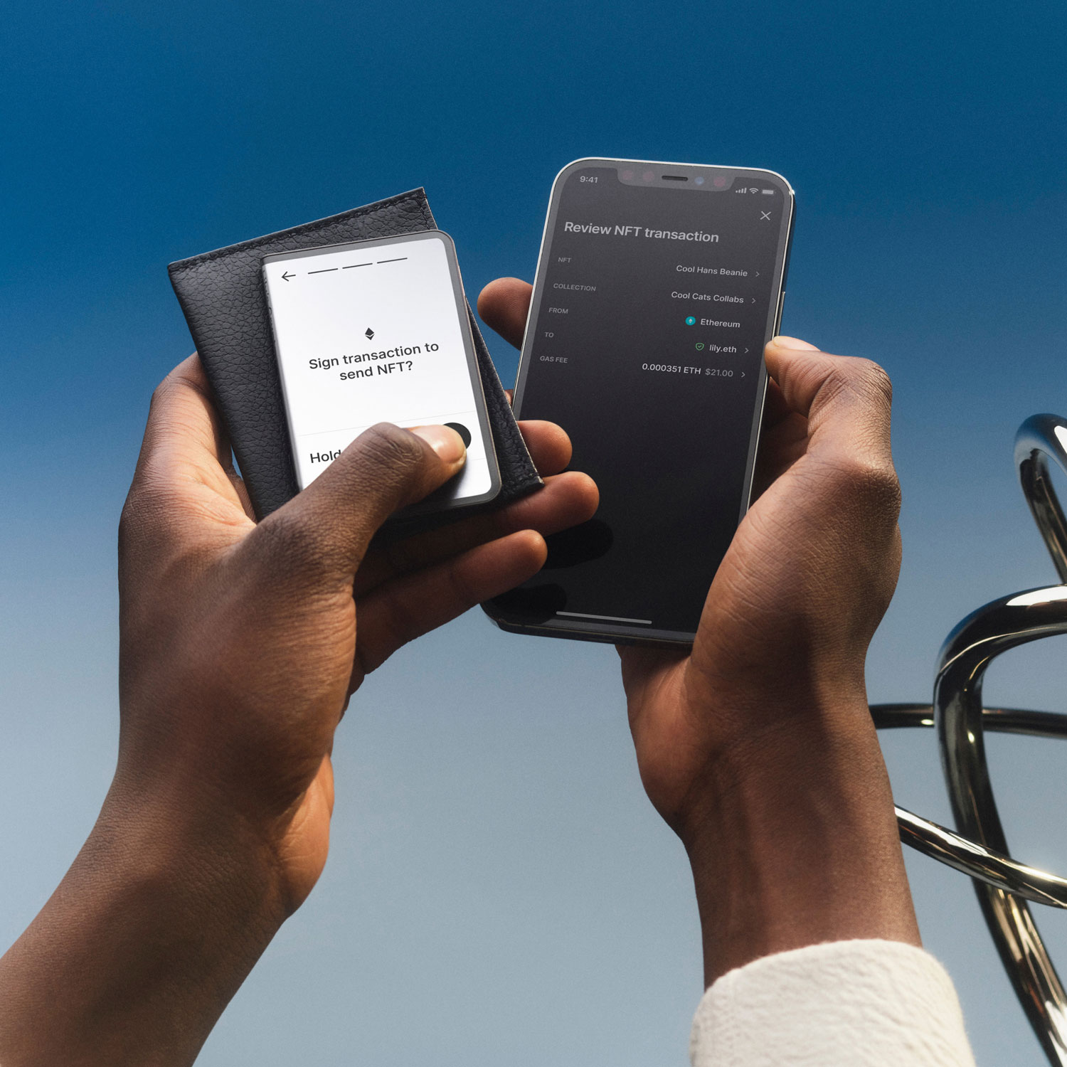 Ledger Stax Crypto Hardware Wallet USB Type-C/Bluetooth - Graphite