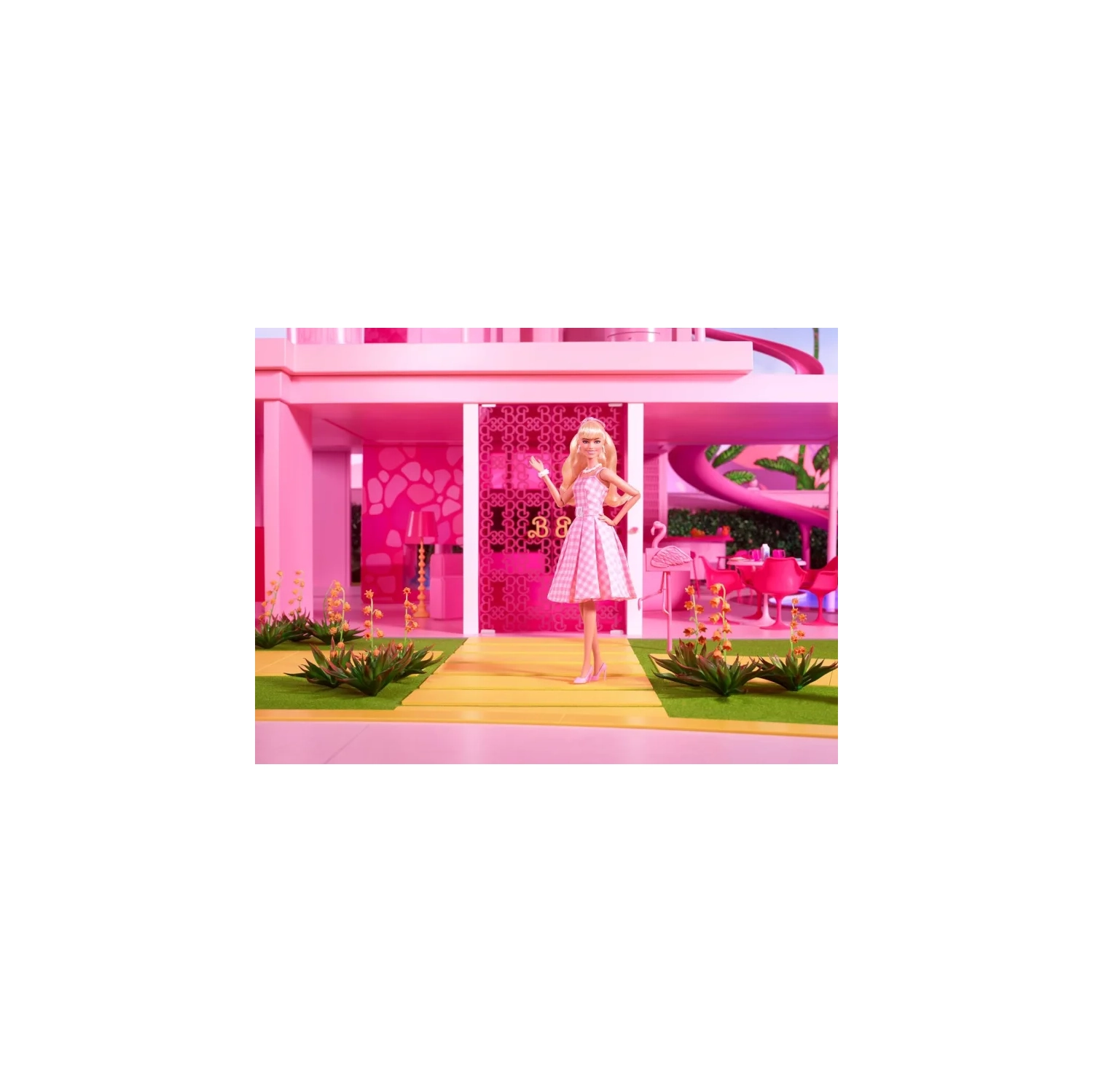 Barbie The Movie Doll, Margot Robbie as Barbie, Collectible Doll in Pink Gingham Dress with Daisy Chain Necklace