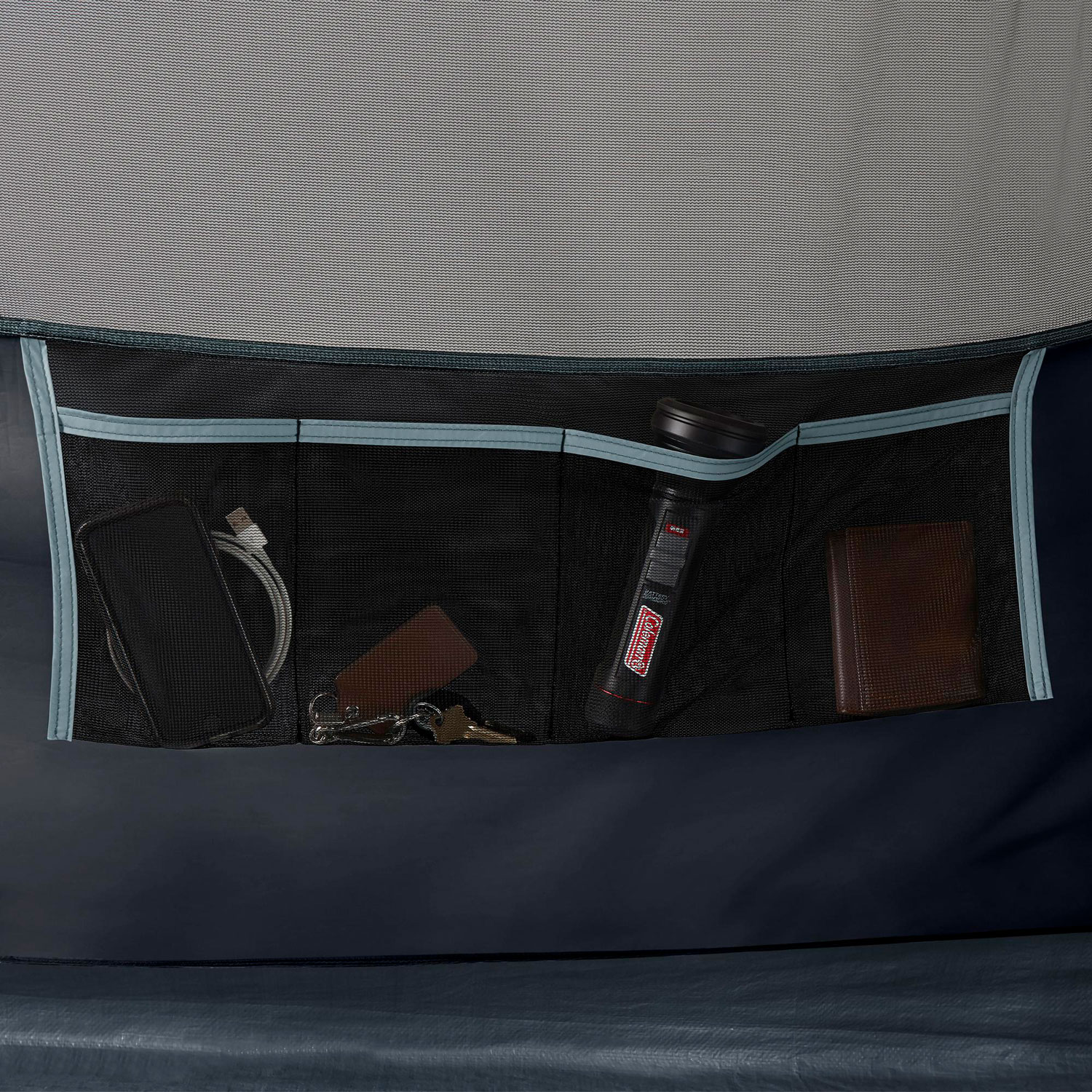 Tente de camping pour 4 personnes Skydome de Coleman avec DEL intégrée - Bleu