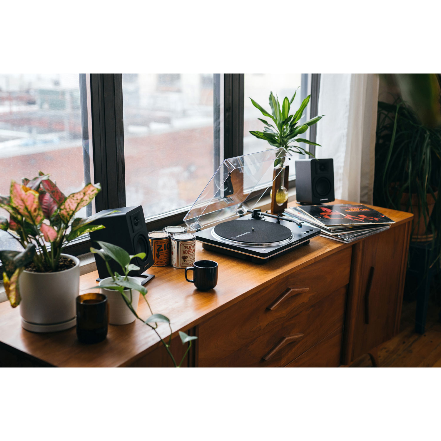 Audio-Technica AT-LP70XBT-BS Belt Drive Turntable - Black/Silver