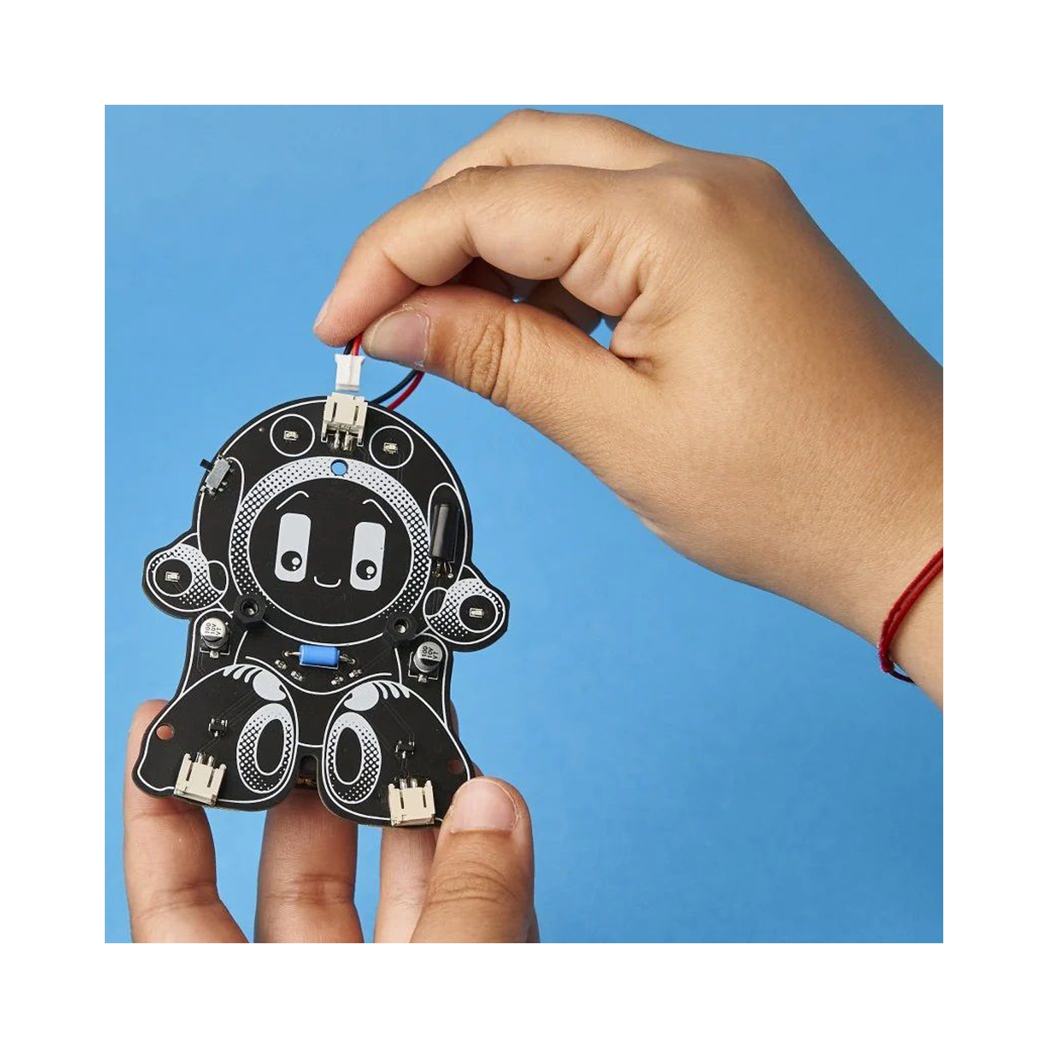 CircuitMess Wacky Robots Robby - Ensemble de mini robots à installer soi-même - Apprenez les capteurs de vibrations et les DEL - Appareils