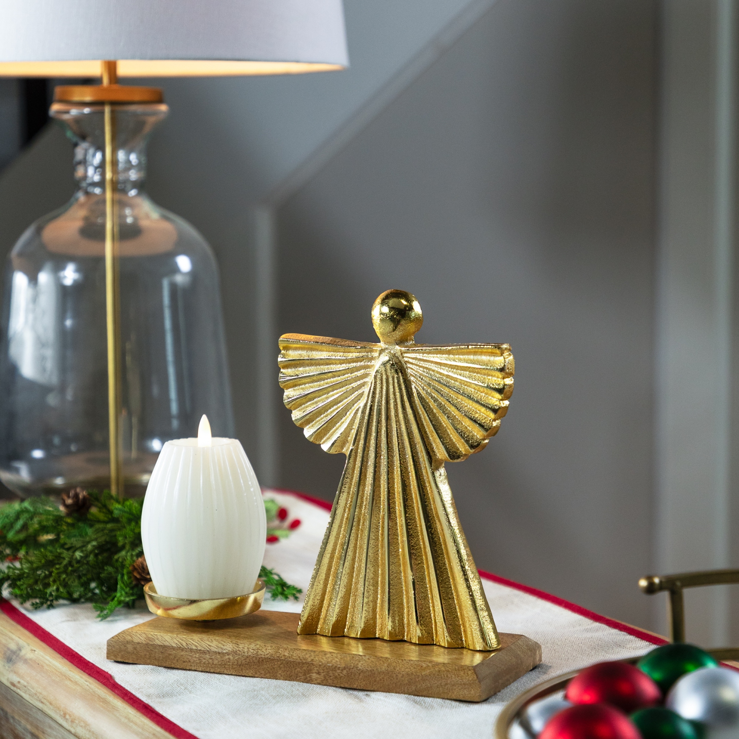 Porte-bougie de Noël votive en métal Heavenly Angel - 10 po - Doré
