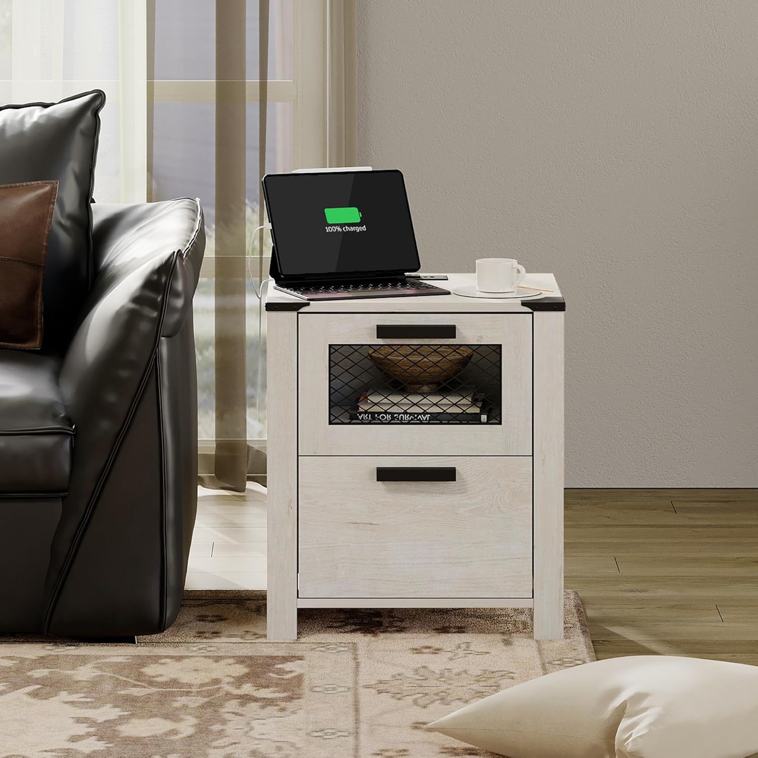 Table de chevet WAMPAT avec station de chargement, table de bout champêtre à 2 tiroirs, table de chevet rustique pour canapé d'appoint pour chambre à