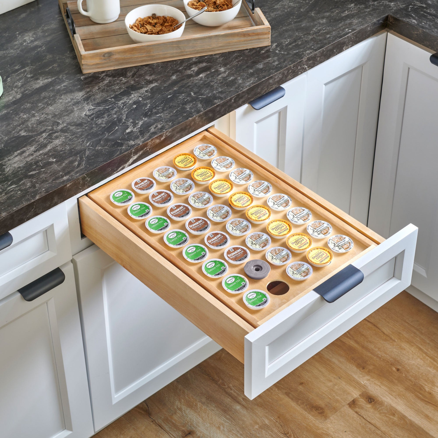 Range-tout de tiroir en KCUP étagé de 4WTCD 15 po avec glissières à fermeture en douceur Rev-A-Shelf