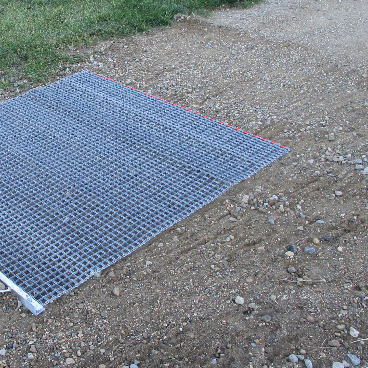 Tapis de nivellement de surface en zinc et acier Yard Tuff 53HPDM pour VTT/VUTT, 5 x 3 pi