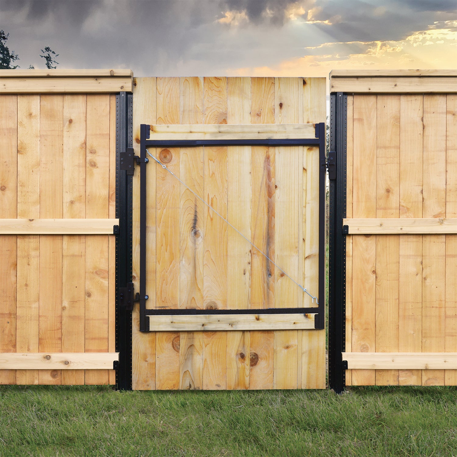 Ensemble de construction de barrière à cadre en acier Adjust-A-Gate, ouverture de 36 à 60 po de largeur jusqu'à 5 pi de hauteur