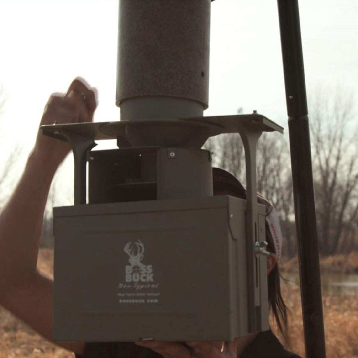 Boss Buck 12-Volt High Torque Motor Hunting Game Feeder w/ Timer Holder