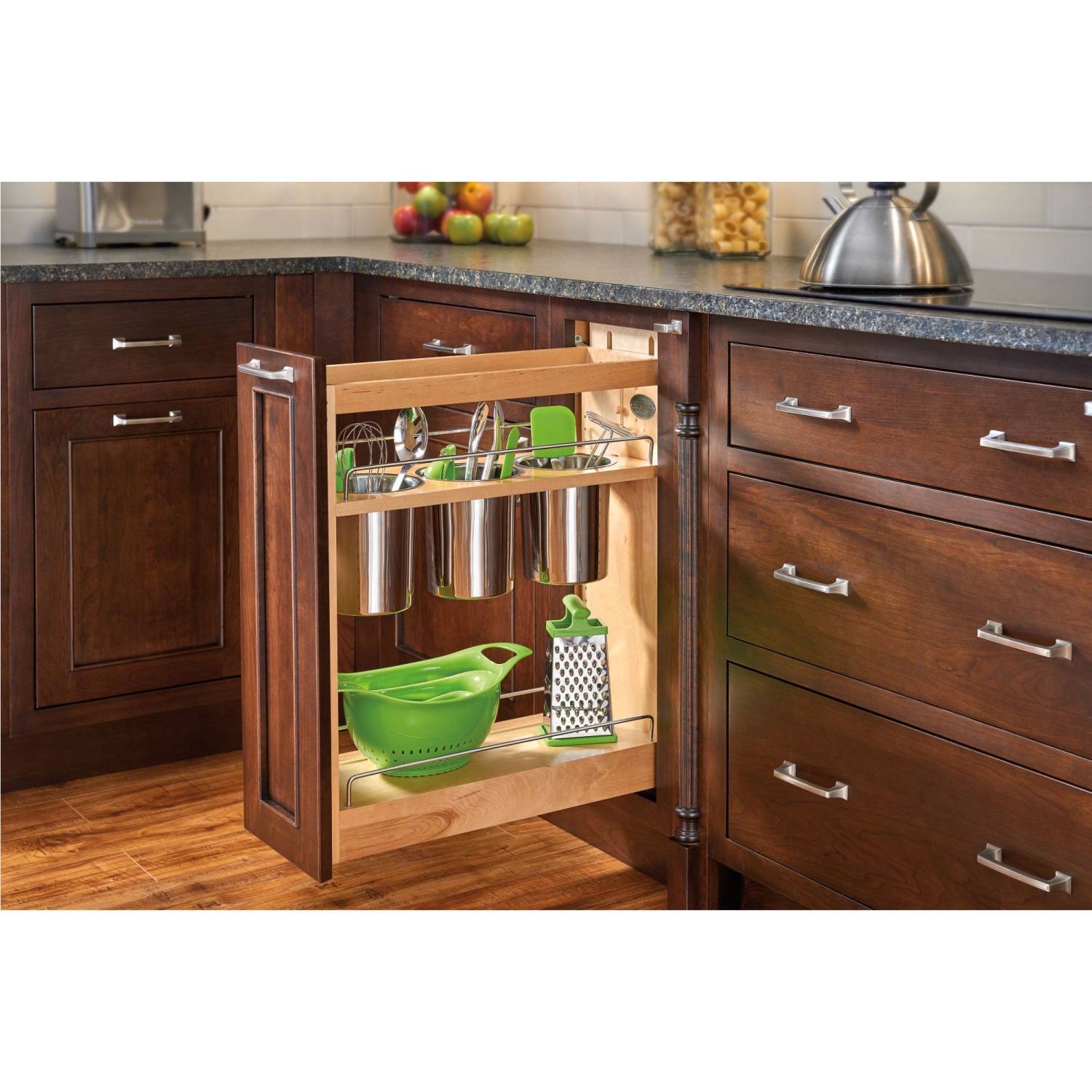 L'organisateur d'armoire de cuisine rétractable de 8&nbsp;po avec fermeture amortie de Rev-A-Shelf, 448-BCSC8C
