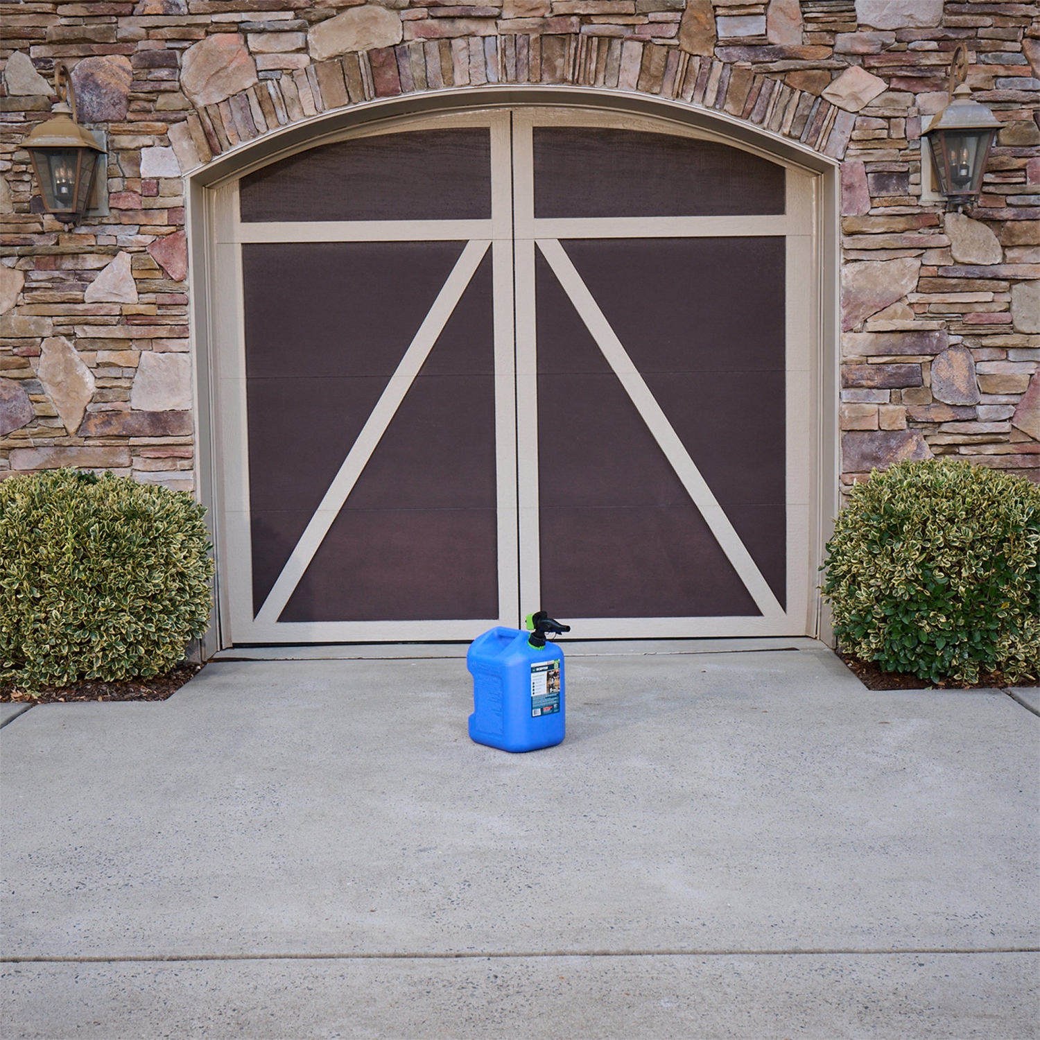 Scepter SmartControl Dual Handle Kerosene Can Container Jug, 5 Gal/18.9L, Blue