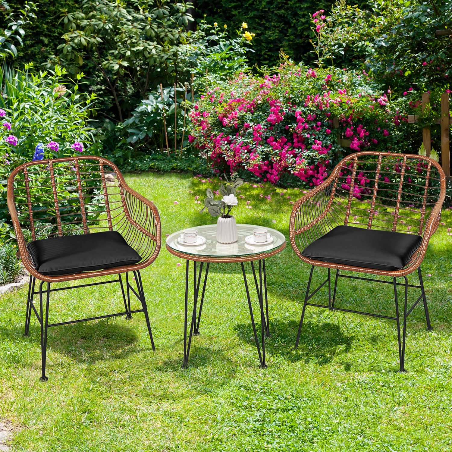 Ensemble patio de bistro de 3PCS pièces en rotin avec table basse et fauteuil à accoudoirs avec coussin de Costway