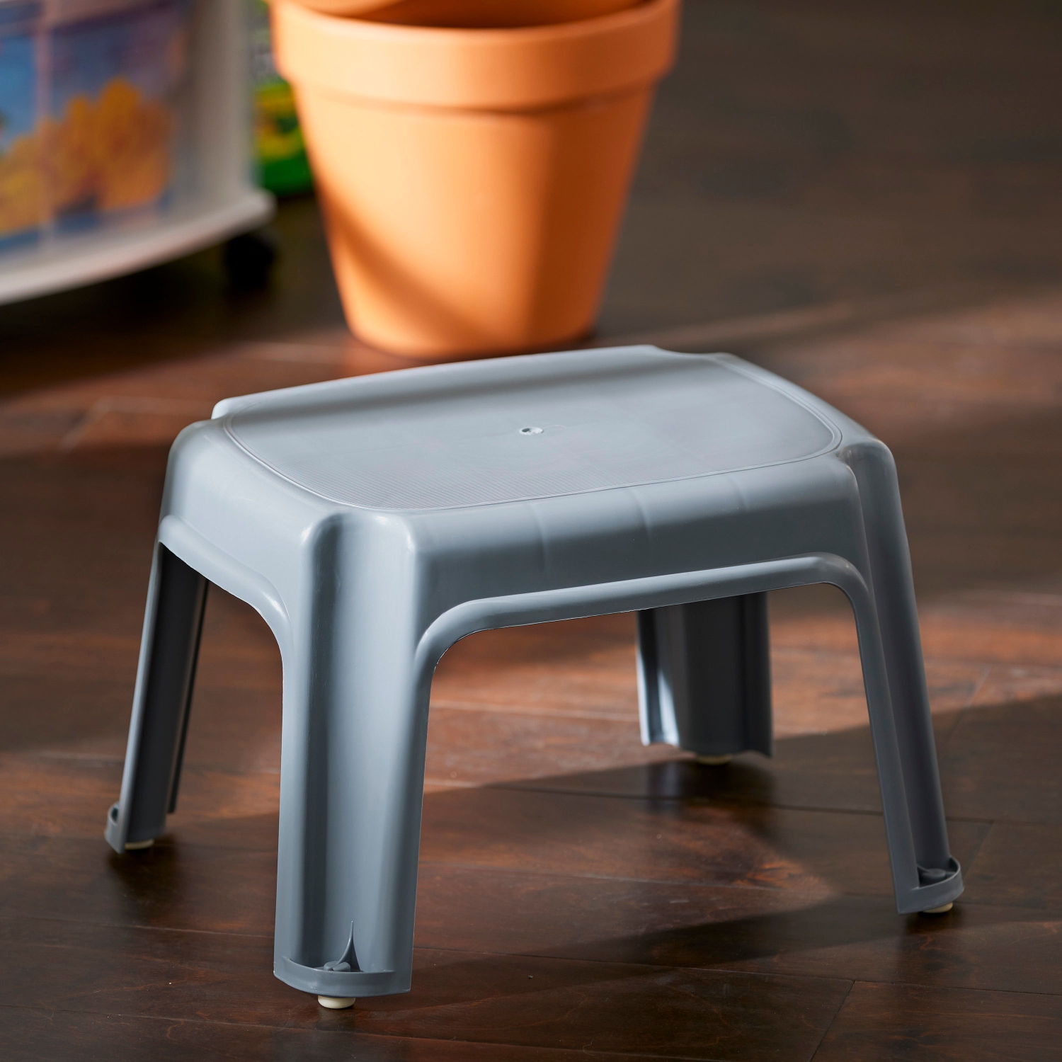 Tabouret de cuisine/maison portatif Gracious Living en plastique, 1 marches, 9,5 po, gris