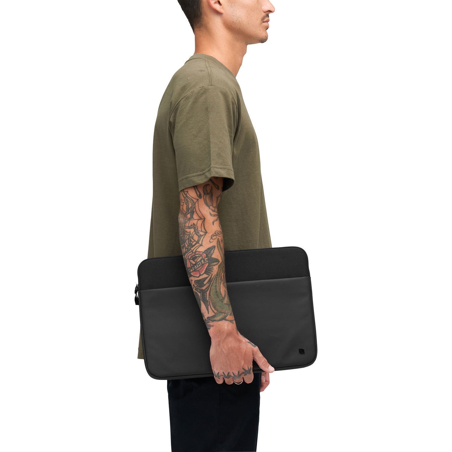 Incase A.R.C. 16" Laptop Sleeve - Black