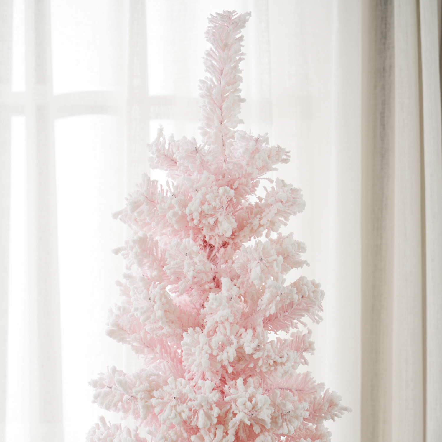 HOMCOM – Arbre de Noël à crayons floqués de neige 6 pi, arbre de Noël mince et artificiel avec branches réalistes, support pliant en métal, rose