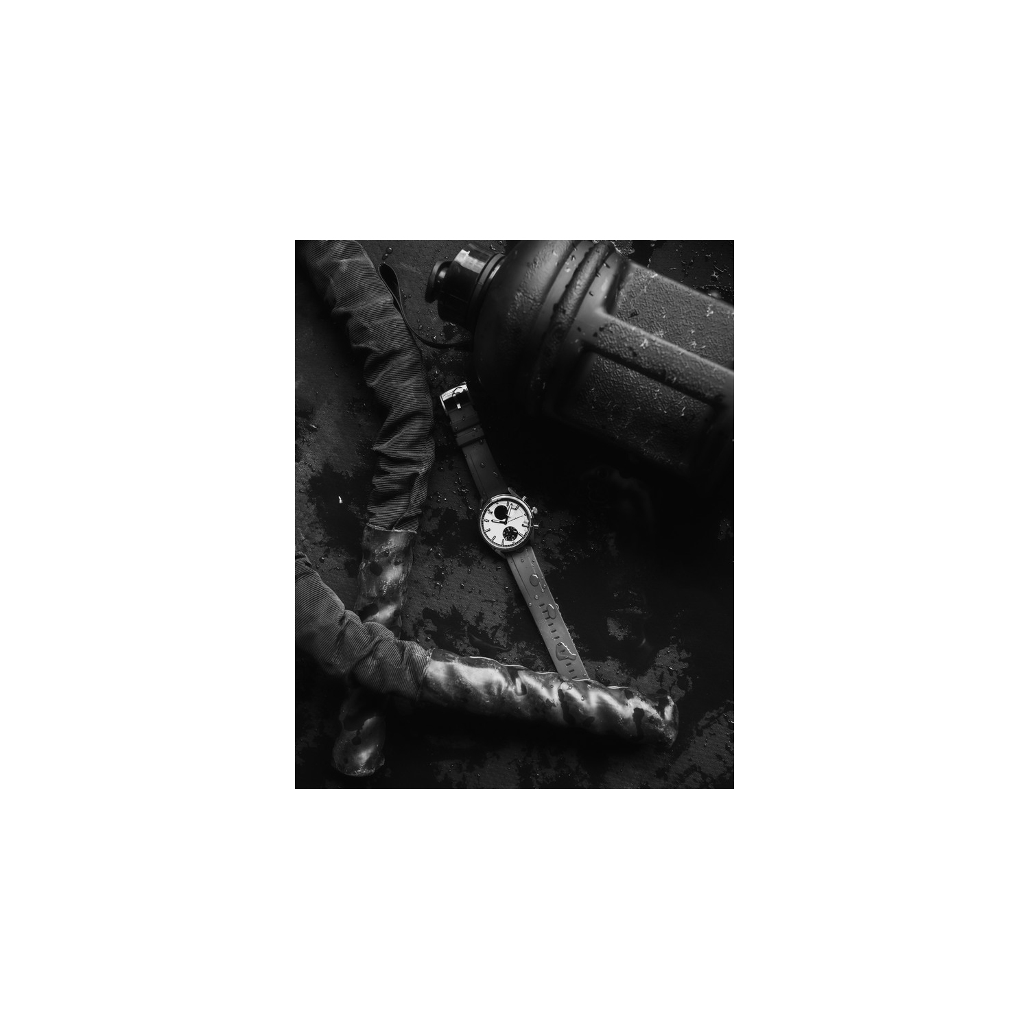 pininfarina Sintesi Sport 44mm Smartwatch - Analogue Watch with Sapphire Glass, Compass & Fitness Tracker for Heart Rate, Steps, Calories, & Sleep -