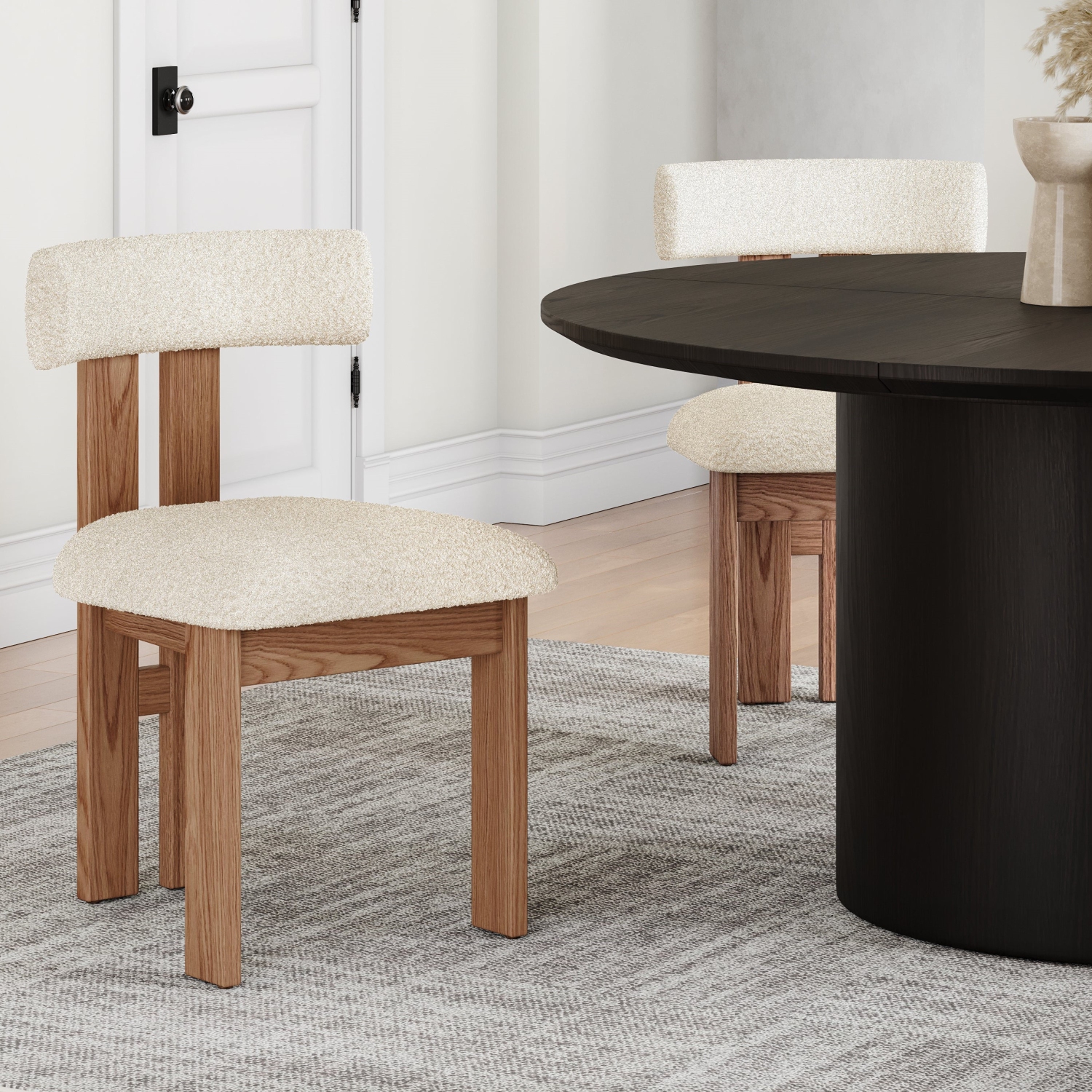 Valencia – Chaise de salle à manger en tissu bouclé Carlo, beige