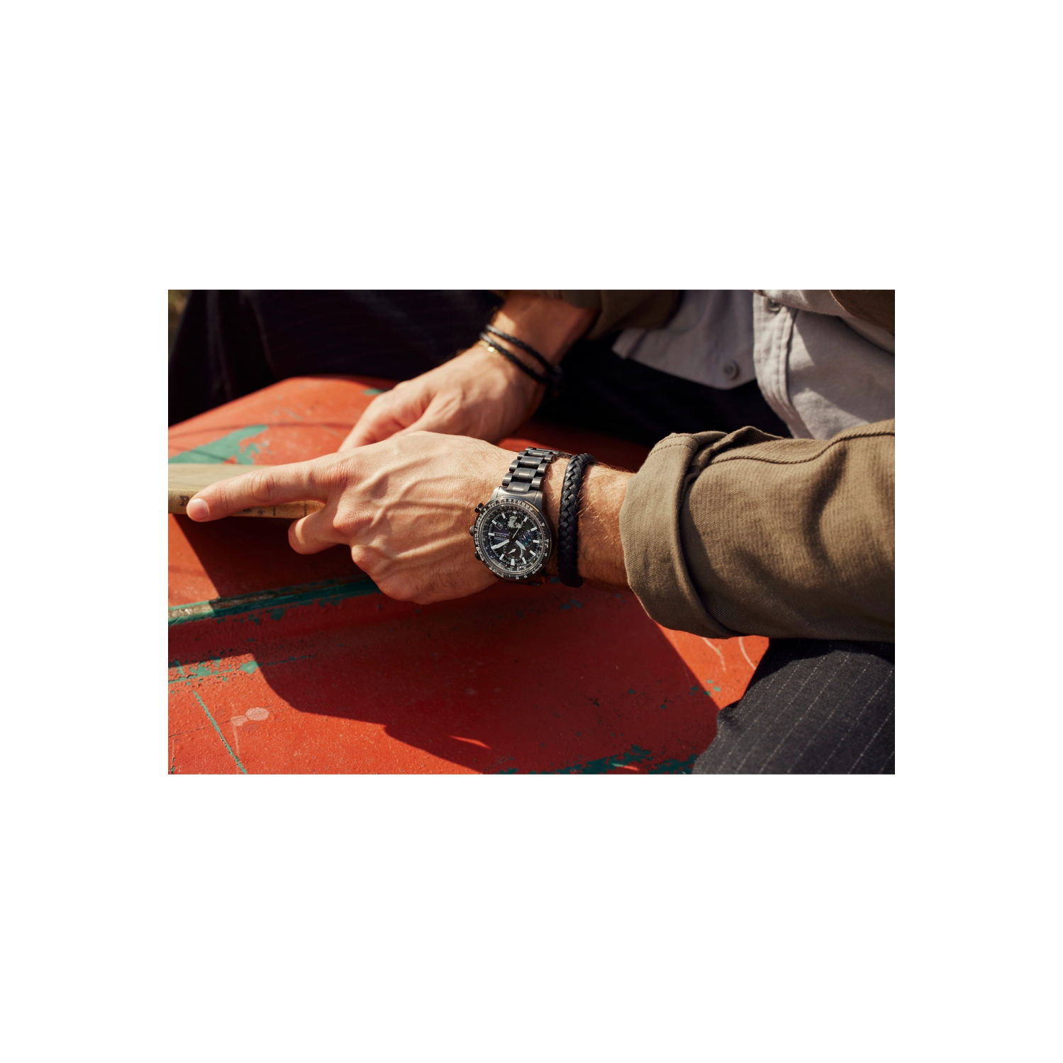 Montre pour hommes Eco-Drive édition limitée Promaster Geo Trekker de Citizen 46&nbsp;mm avec boîtier et bracelet en acier inoxydable gris et cadran