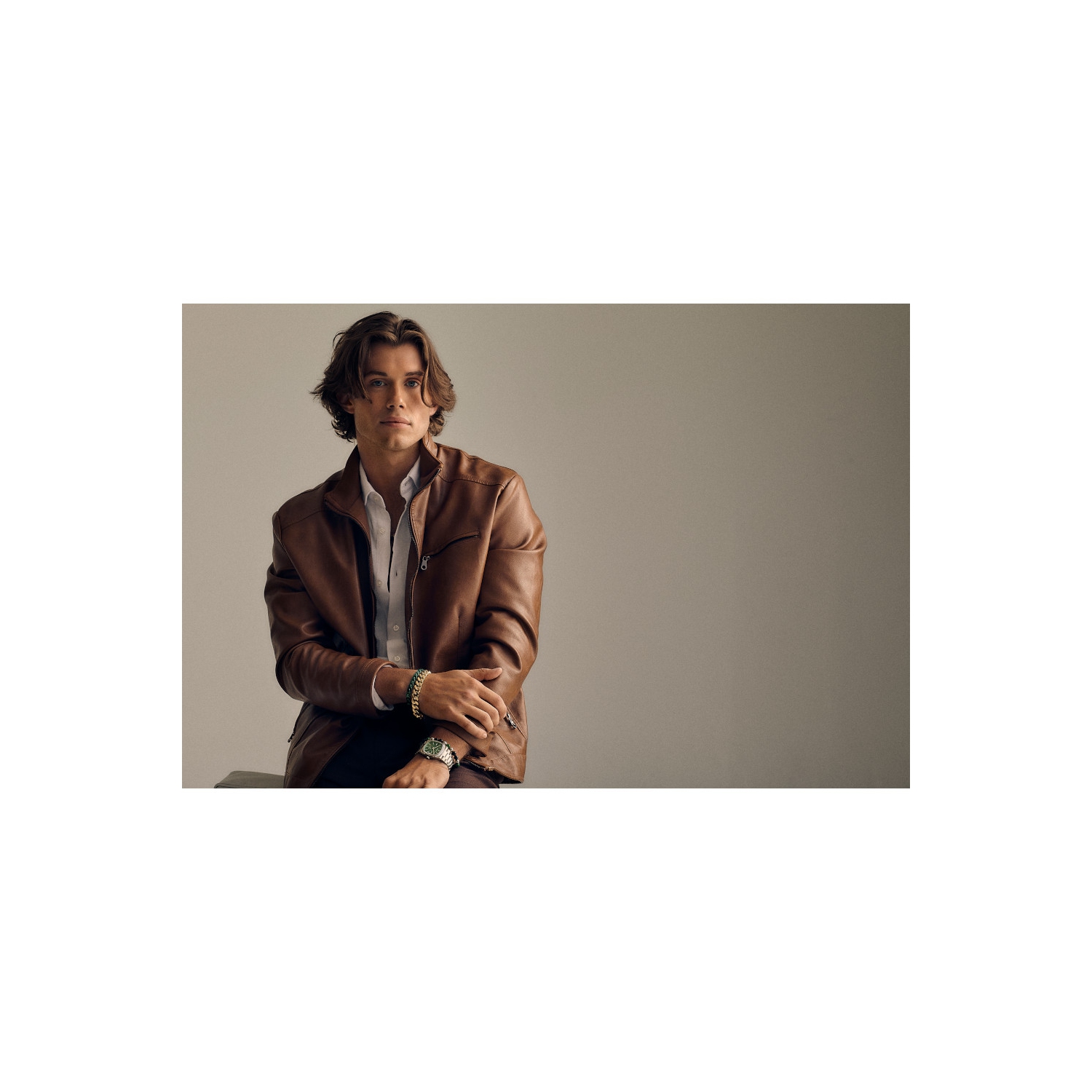 Bulova Mens Super Seville Precisionist Watch 37.5mm Silver-Tone Stainless Steel Case and Bracelet with Green Dial