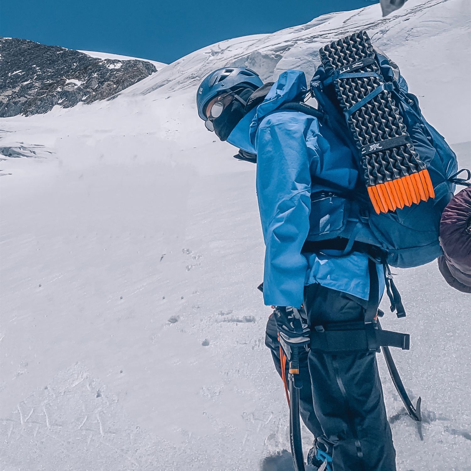 Mountain Spring Classic – Tapis pliant | coussin de couchage en mousse à alvéoles fermées | R1,8 | Tapis de couchage léger pour le camping randonnée