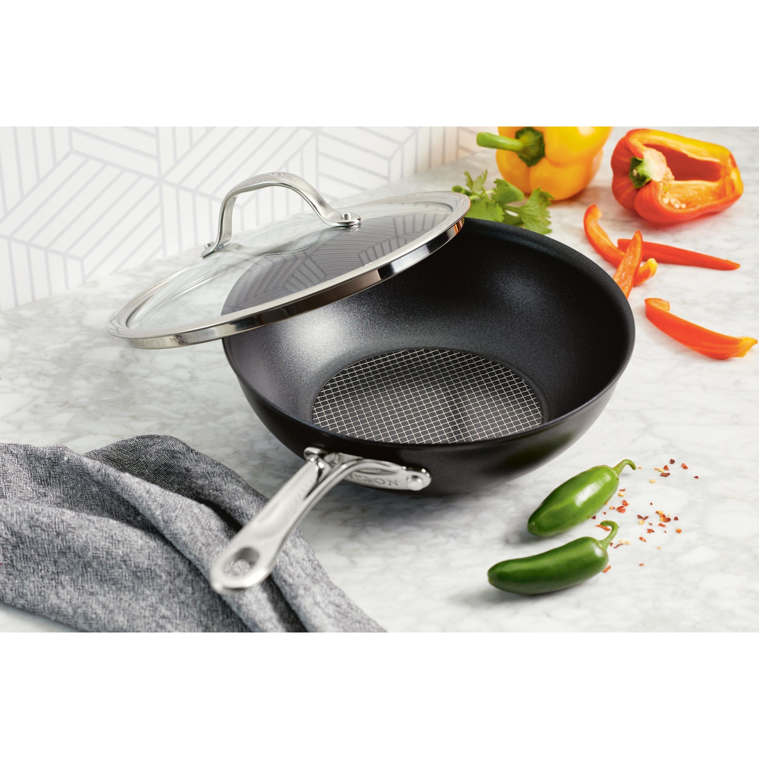 Anolon X SearTech – wok antiadhésif en aluminium pour sauté avec couvercle, 10 po, gris très foncé