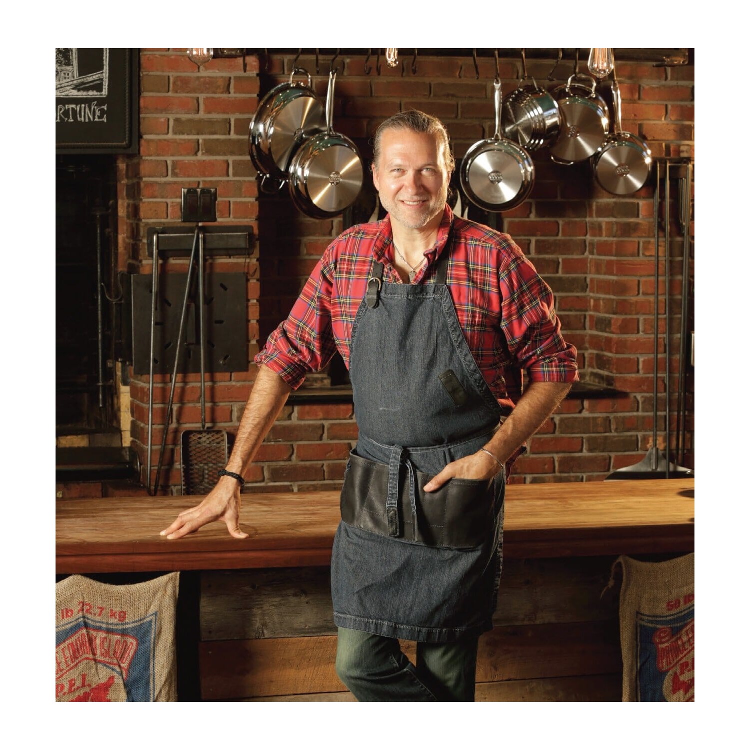 Wok 32&nbsp;cm en acier inoxydable 3 épaisseurs Clad avec couvercle en acier inoxydable SuperSteel de Meyer, fabriqué au Canada