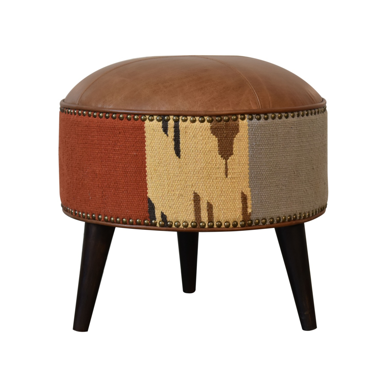 Artisan Furniture – Repose-pieds en cuir et Durrie de couleurs variées