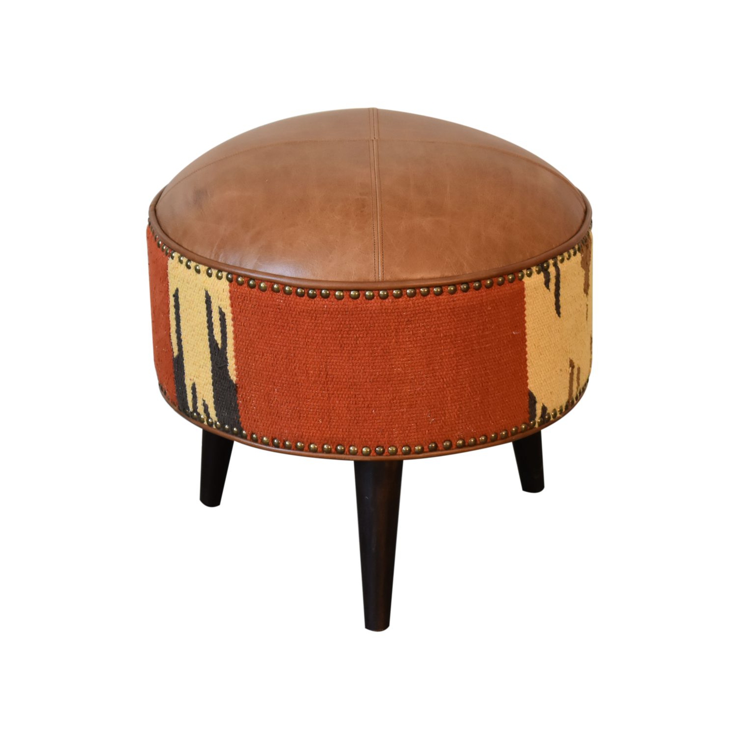 Artisan Furniture – Repose-pieds en cuir et Durrie de couleurs variées