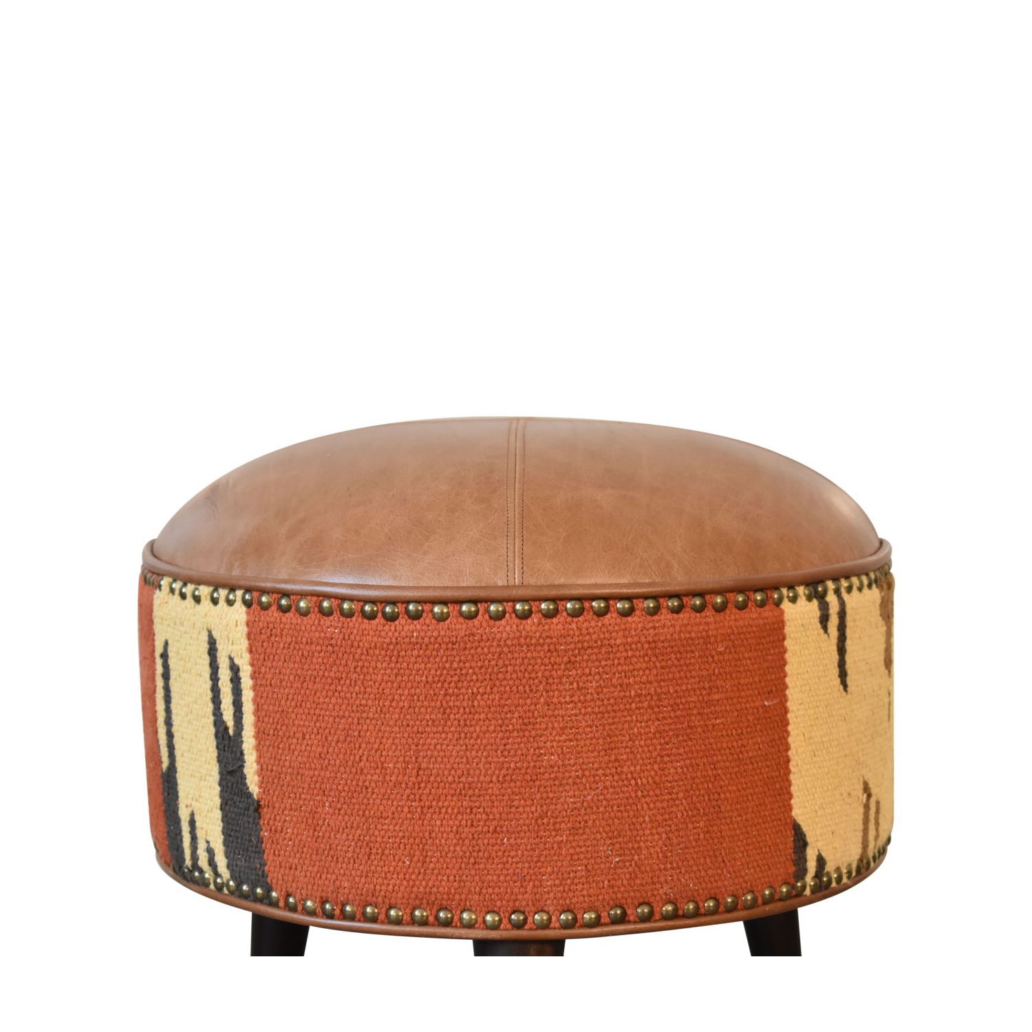 Artisan Furniture – Repose-pieds en cuir et Durrie de couleurs variées