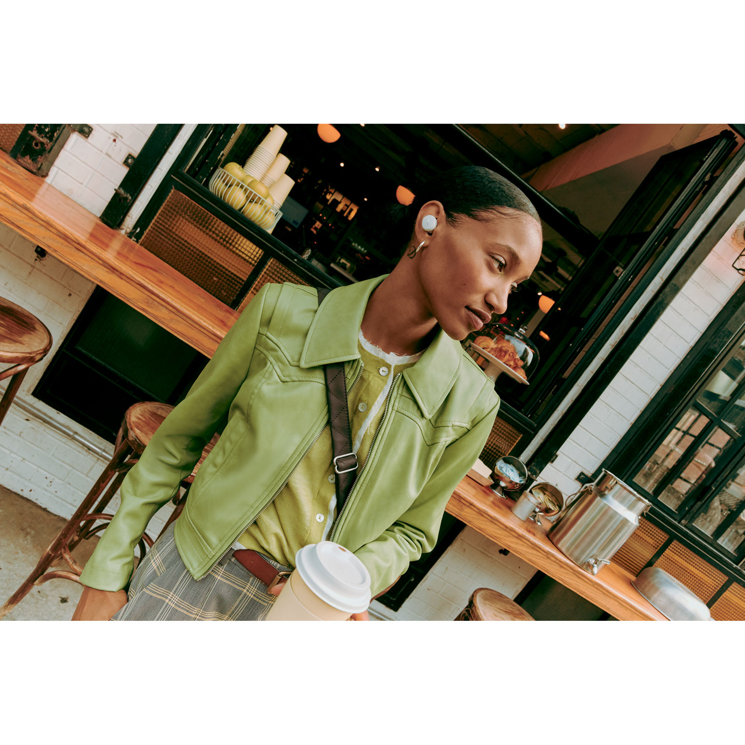 Bose QuietComfort In-Ear Noise Cancelling Bluetooth Earbuds - White Smoke