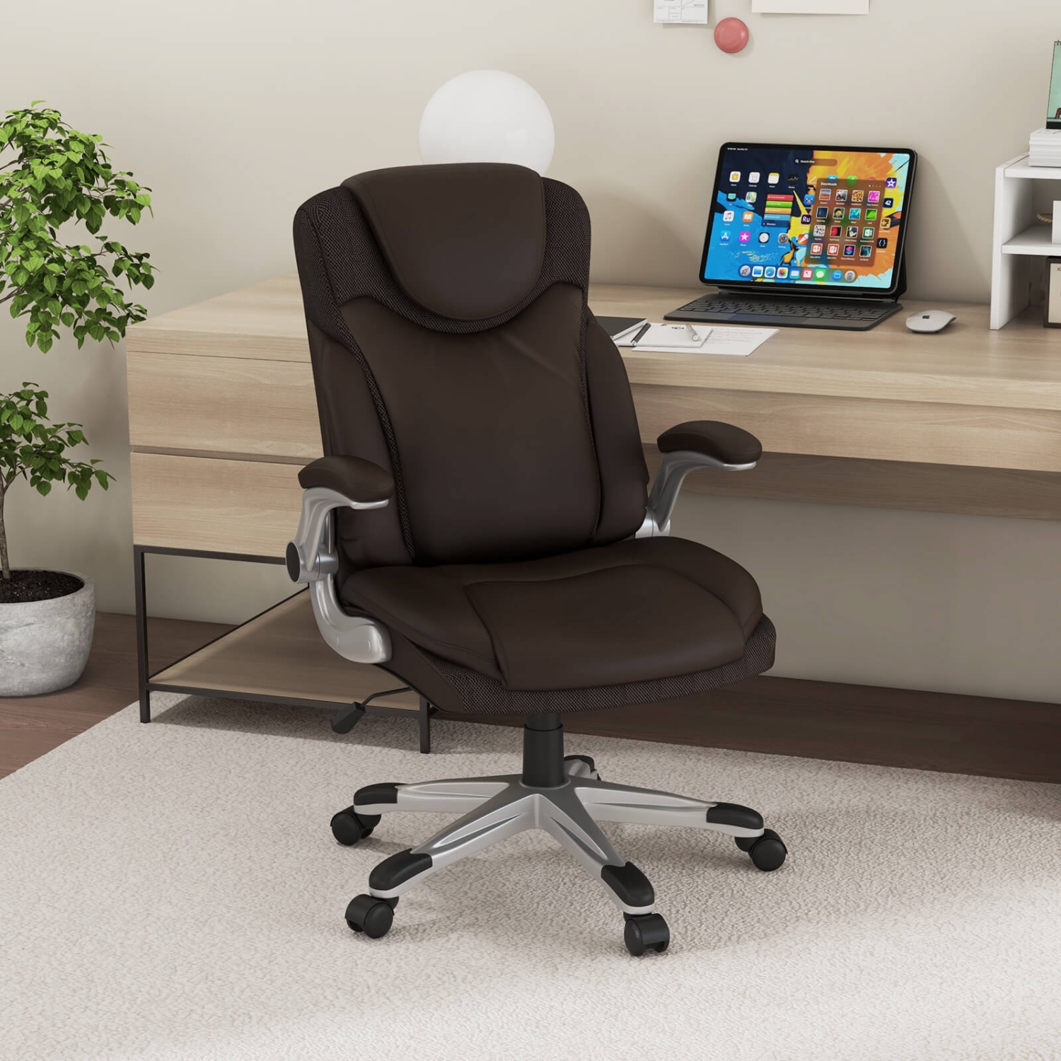 Fauteuil de bureau ergonomique pivotant en cuir de polyuréthane avec accoudoirs rabattables de Costway