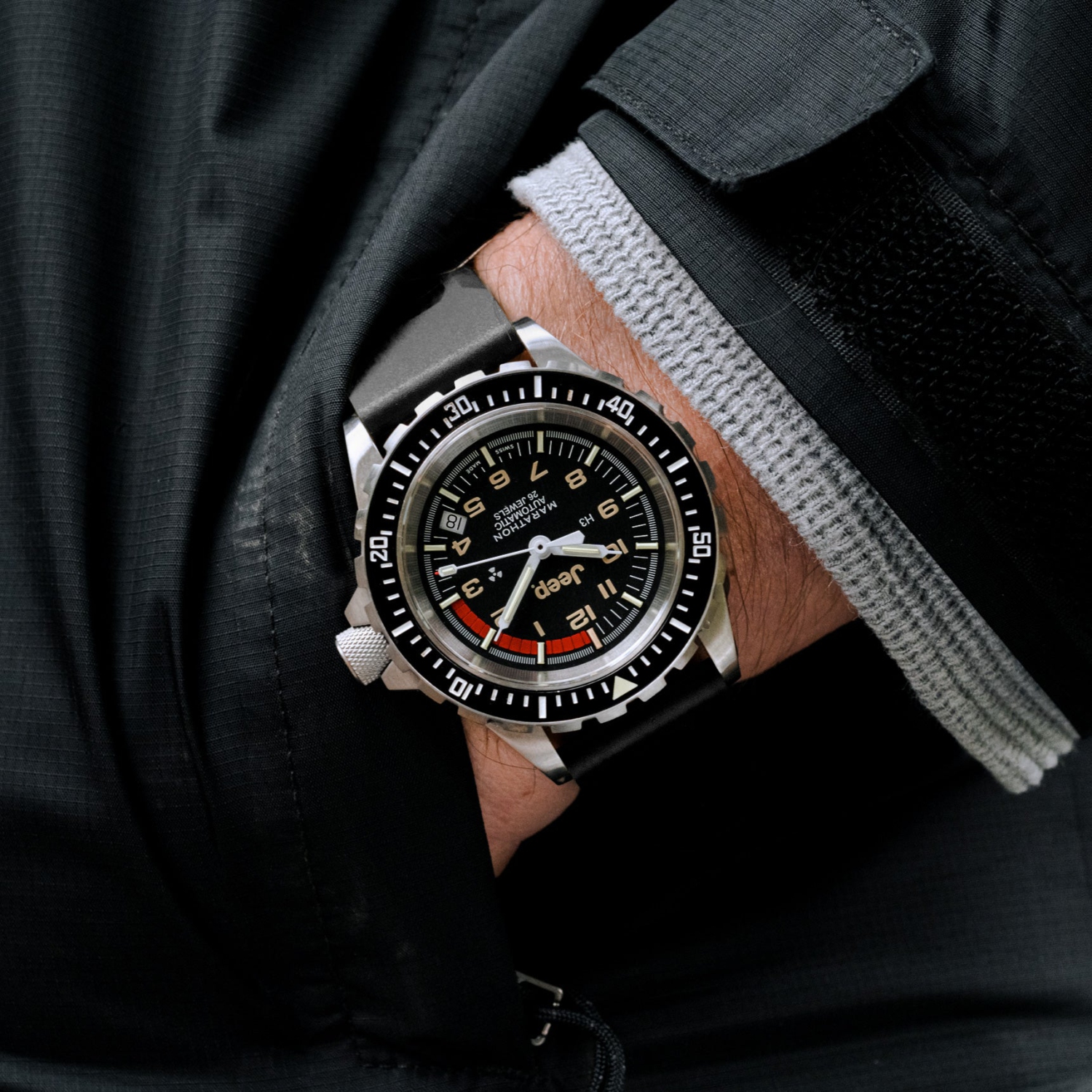 MARATHON- Jeep® Rubicon GSAR® on Black 3-Piece Rubber Strap Kit 41mm