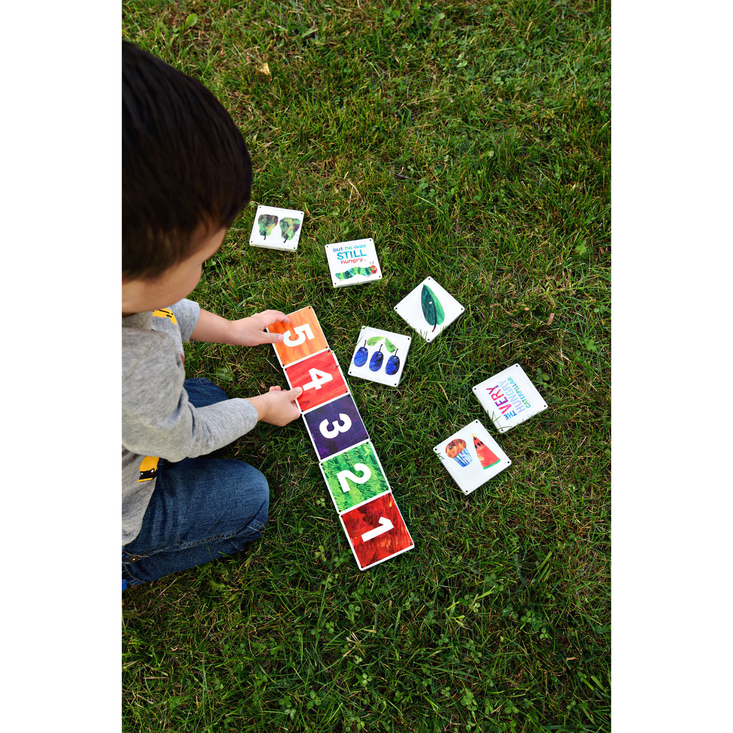 Eric Carle: The Very Hungry Caterpillar Magna Tiles Set - 16 Pieces