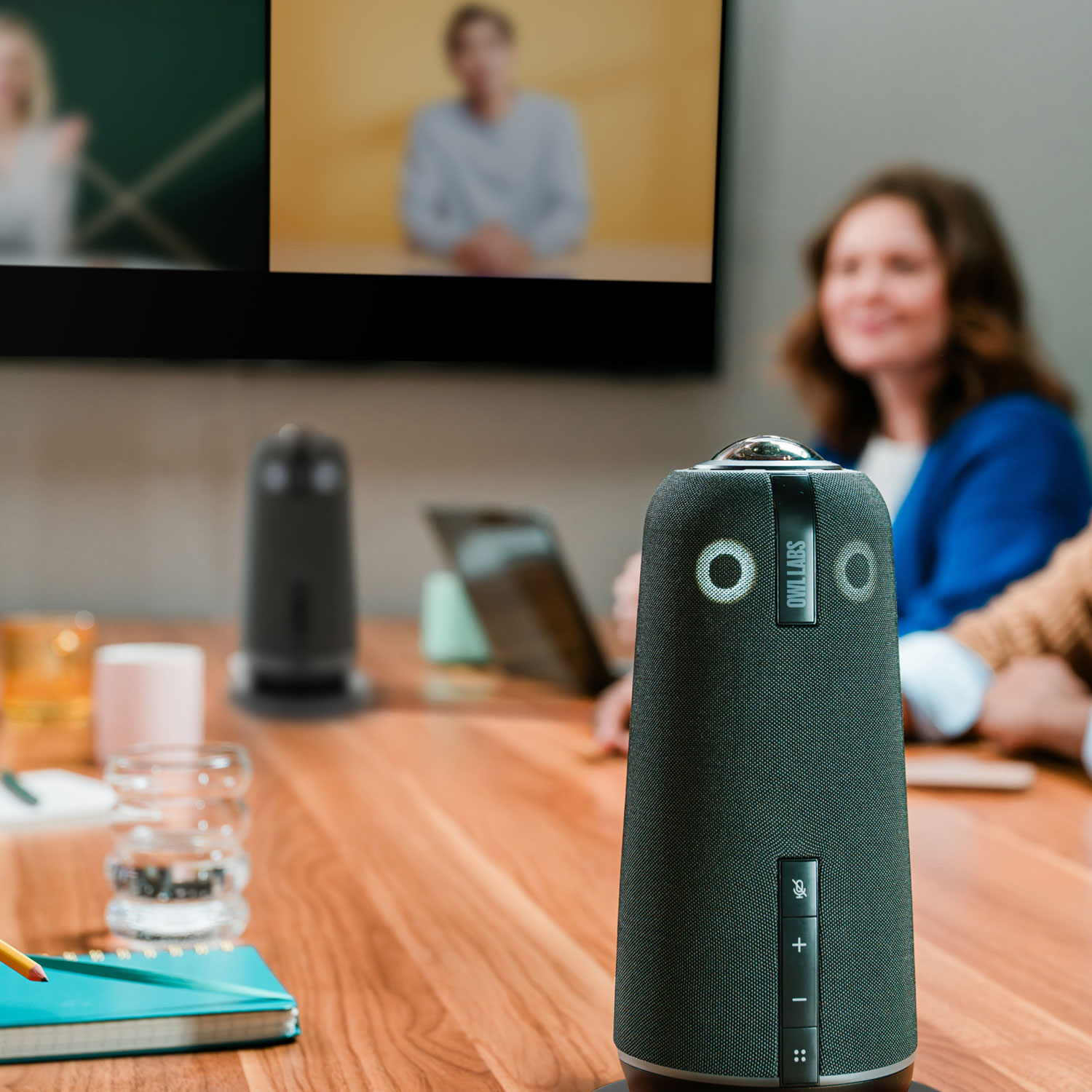 Owl Labs Meeting Owl 4+s Video Conference Camera Bundle - Black
