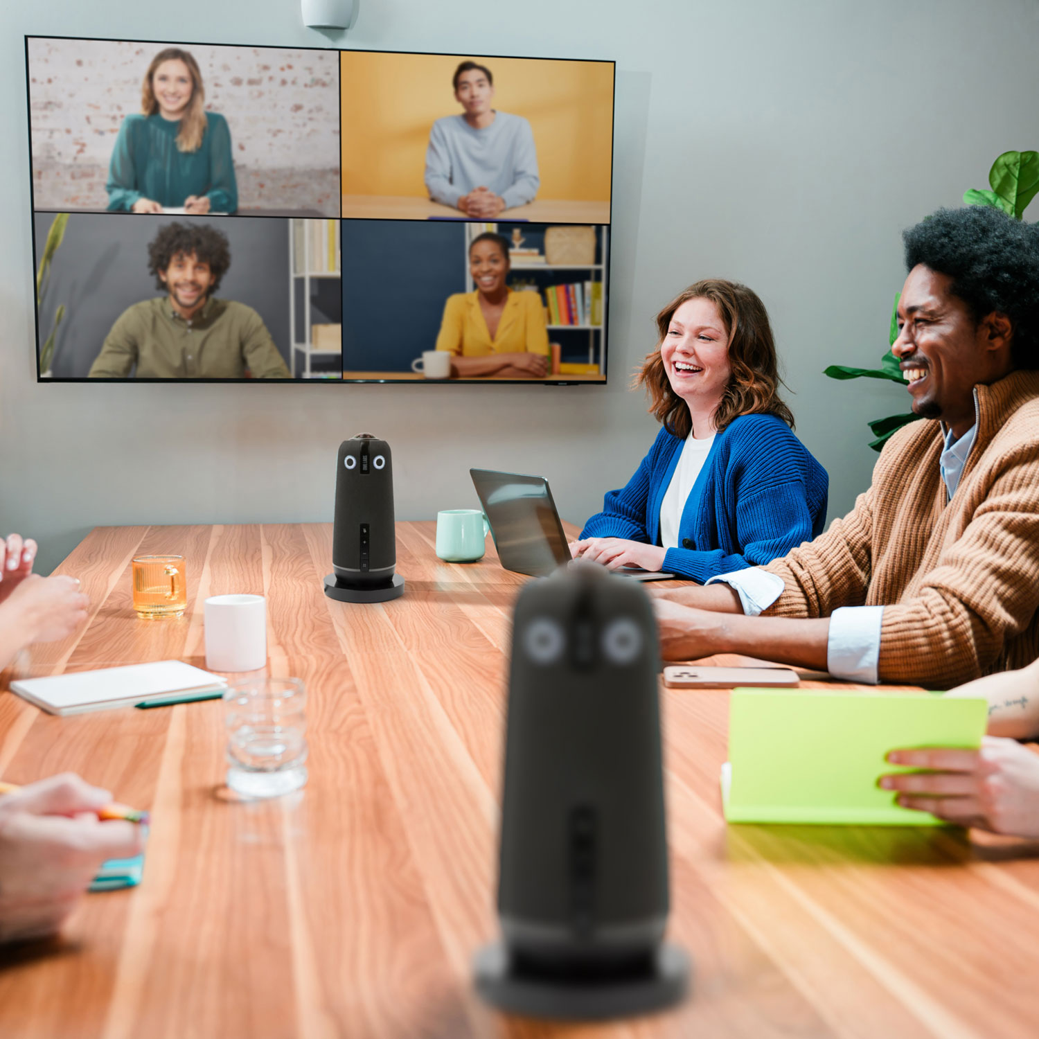 Owl Labs Meeting Owl 4+s Video Conference Camera Bundle - Black