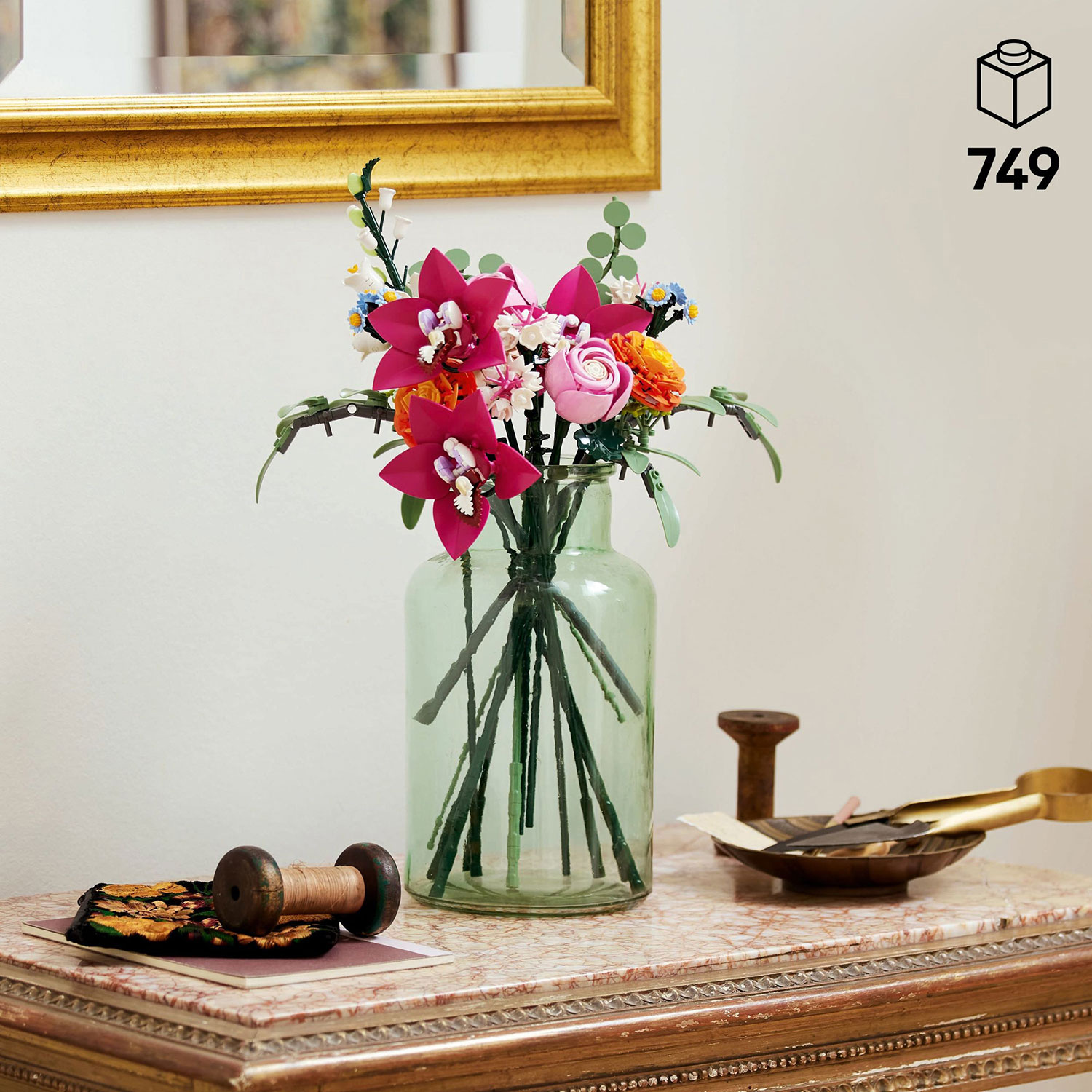 LEGO Botanicals: Pretty Pink Flower Bouquet - 749 Pieces