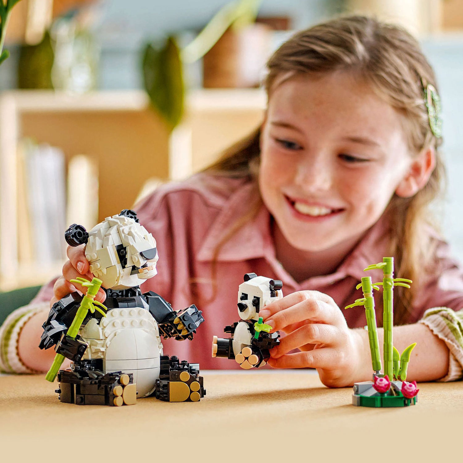 LEGO Creator: Wild Animals Panda Family - 626 Pieces