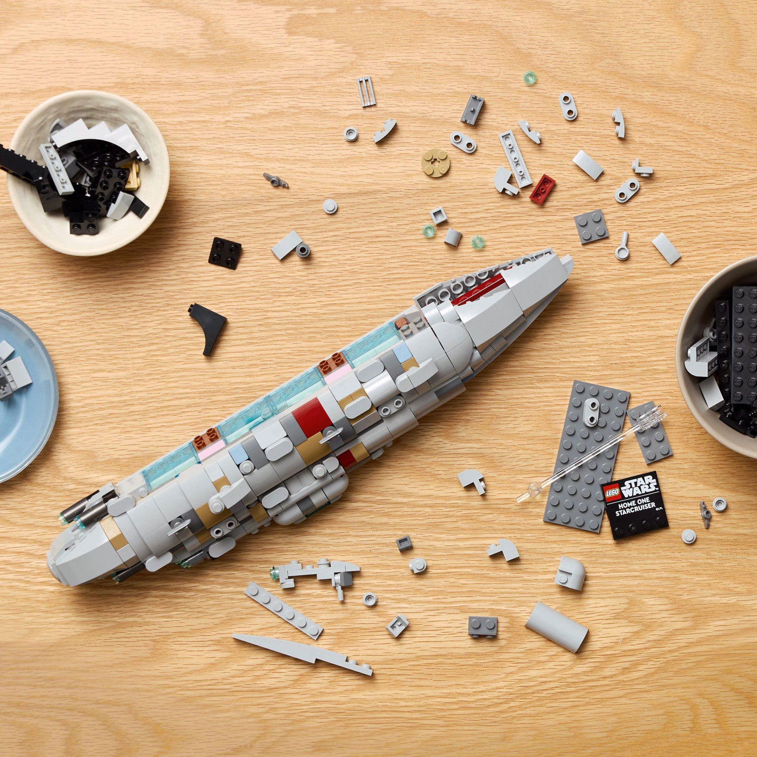 LEGO Star Wars: Le croiseur stellaire Home One - 559 pièces