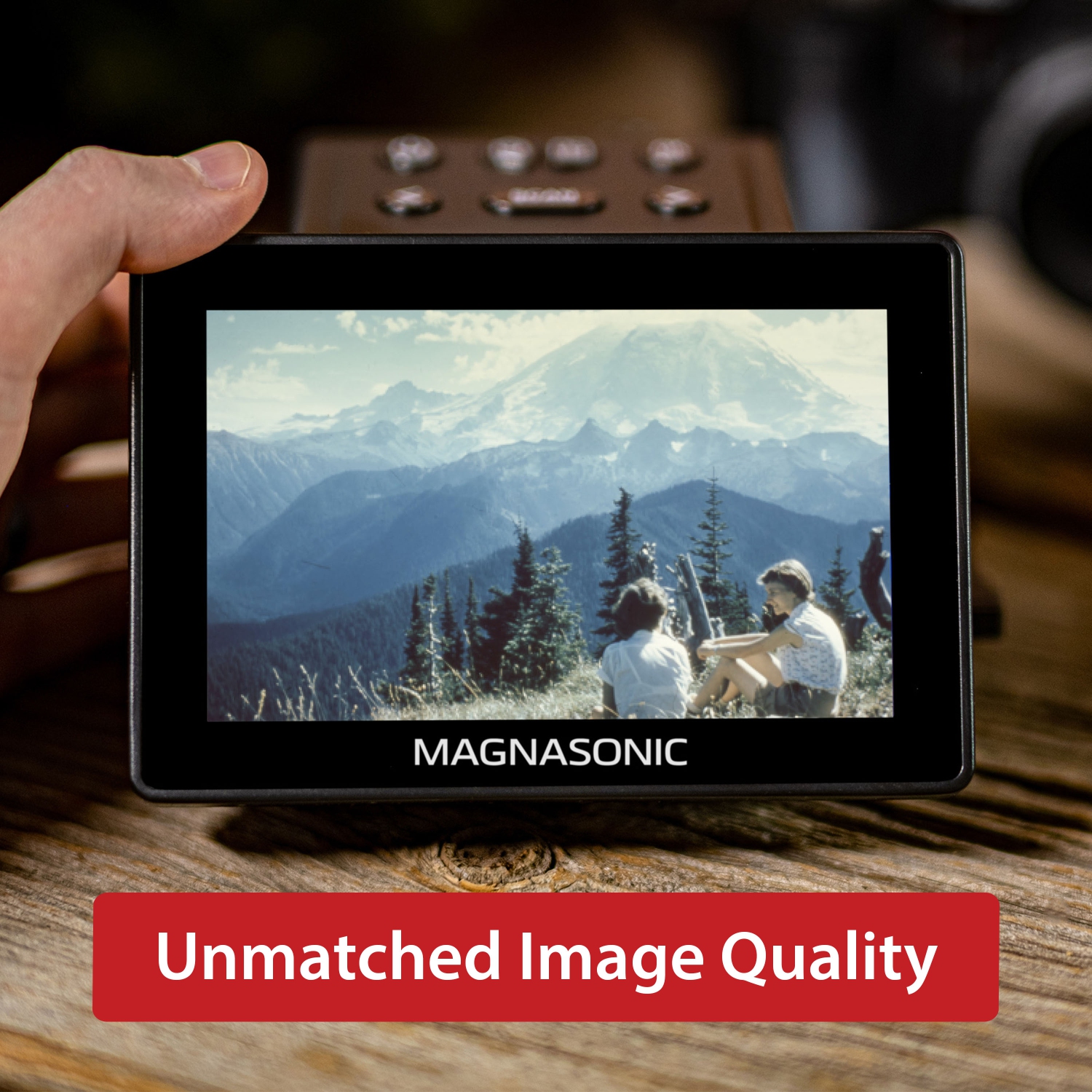 Magnasonic 25MP Film Scanner with 32GB SanDisk SD Card, For 35mm/126/110/Super 8 Film & 135/126/110 Slides