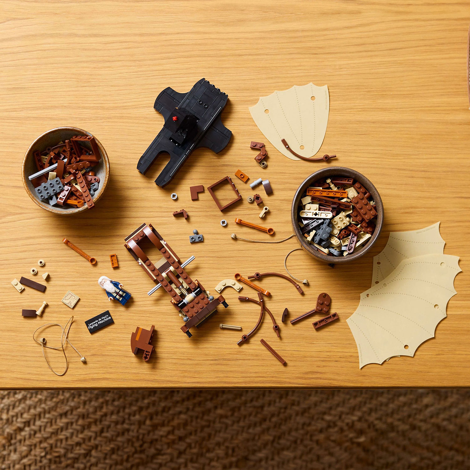 LEGO Icons: La machine volante de Leonardo da Vinci - 493 pièces