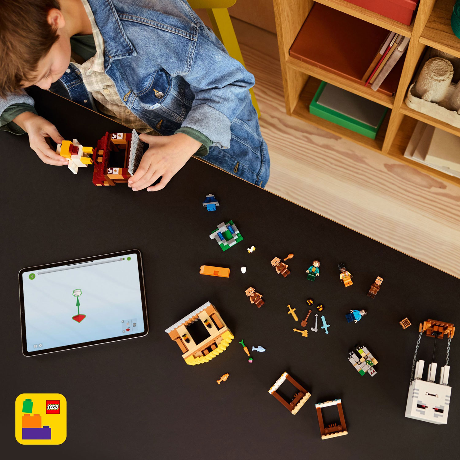 LEGO Minecraft : L'attaque du village en ballon Ghast - 555 pièces