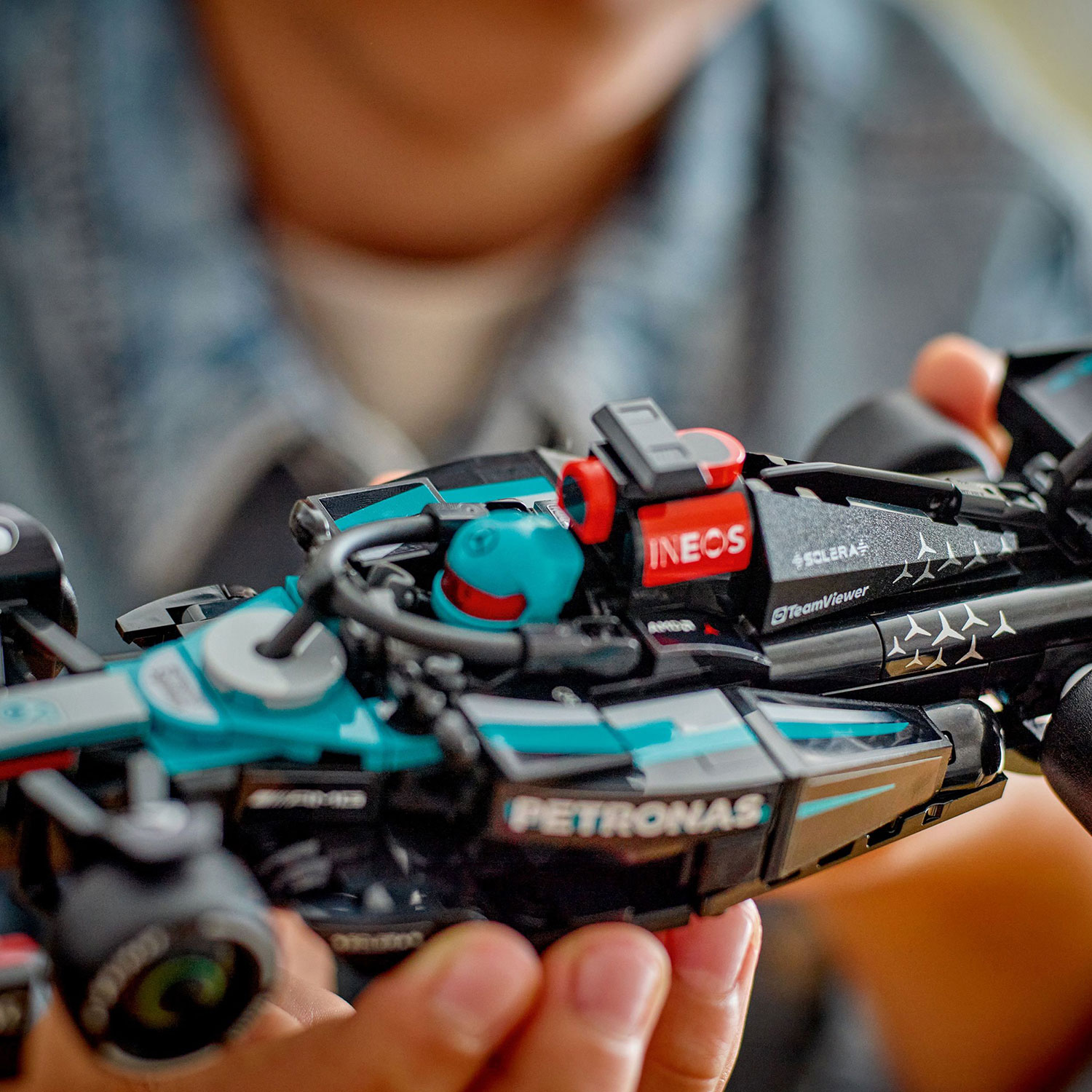 LEGO Speed Champions : Voiture de course Mercedes-AMG F1 W15 - 267 pièces