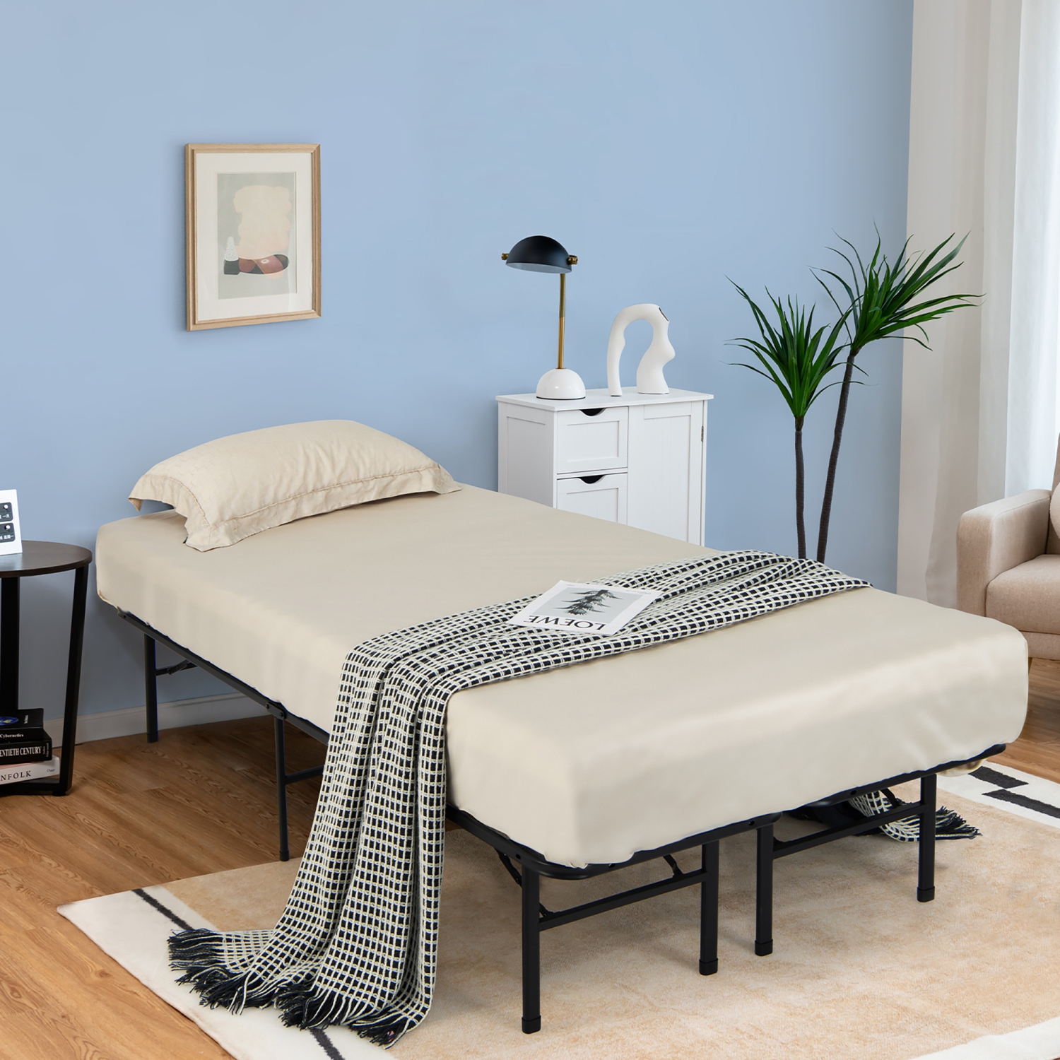 Costway Queen/ King Folding Metal Platform Bed Frame 13 Inch Mattress Foundation 660 LBS