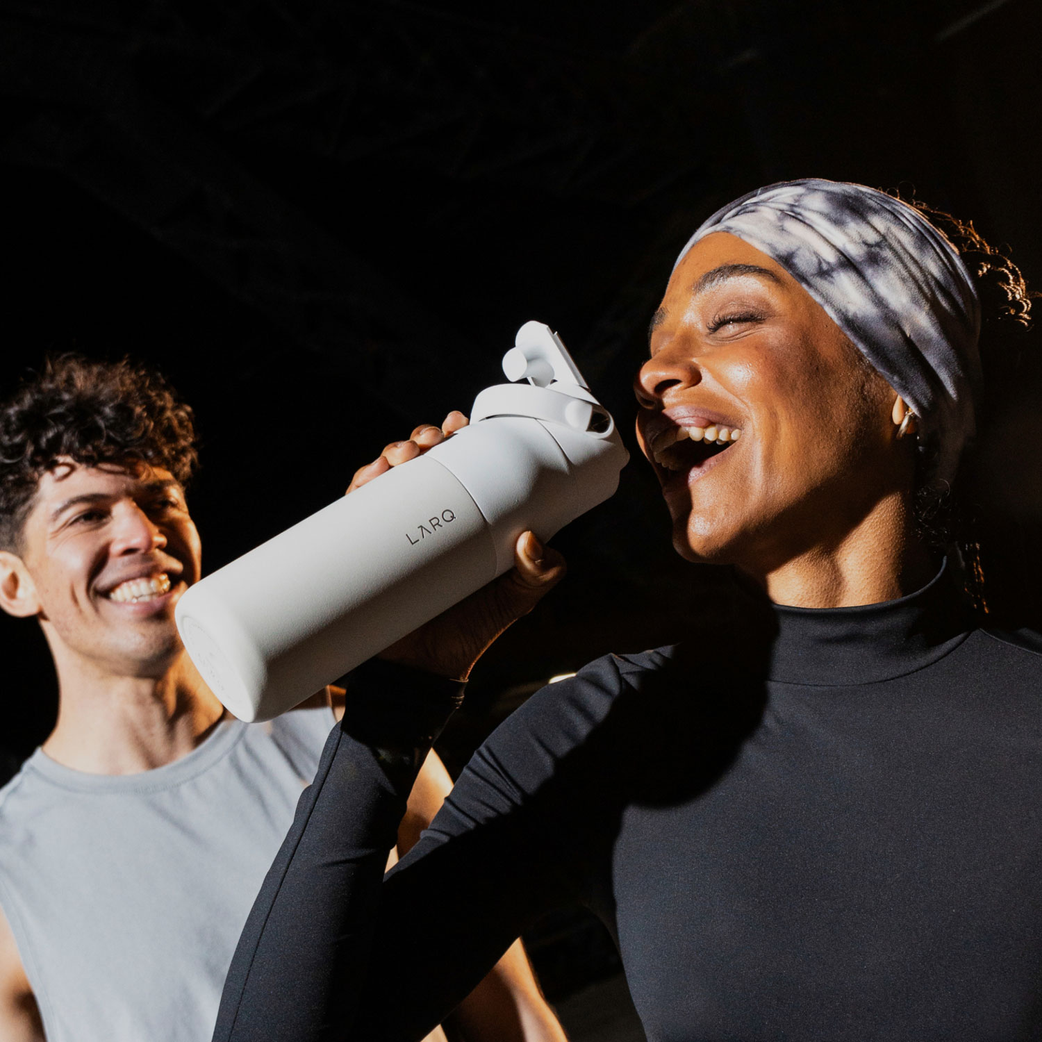 LARQ PureVis 2 680ml Self-Cleaning Insulated Stainless Steel Water Bottle with Smart Sensor - White